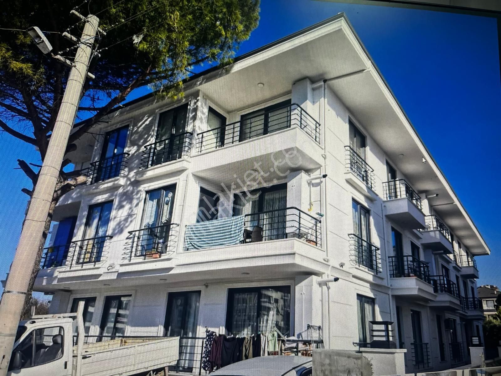 Hastane Bölgesinde Full Eşyalı Muhteşem 2+1 Kapalı Mutfak Daire