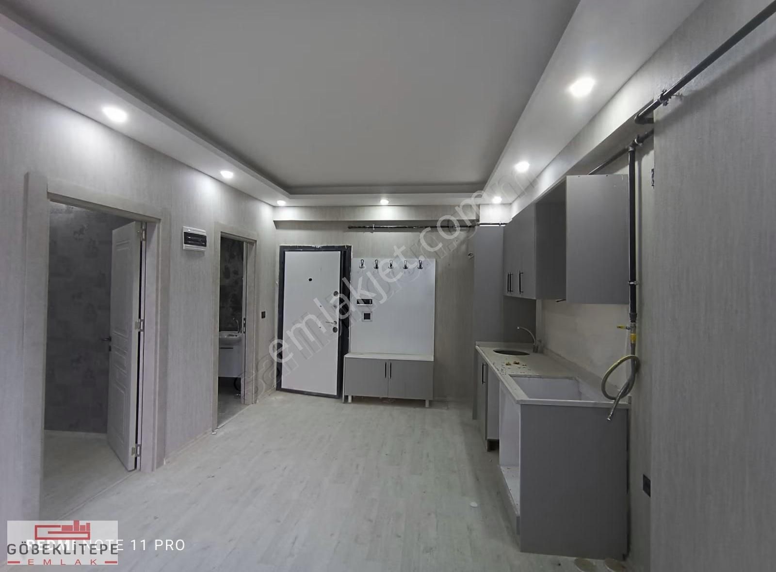Göbeklitepe Emlaktan Merkezi Kiralık 1+1 Sıfır Daire - Görsel 5