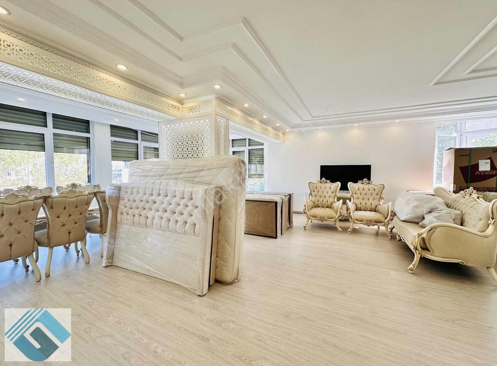 Bahçeşehir 2.kısım Ultra Lux Özel Tasarım 7+1 Kiralık Villa - Görsel 22