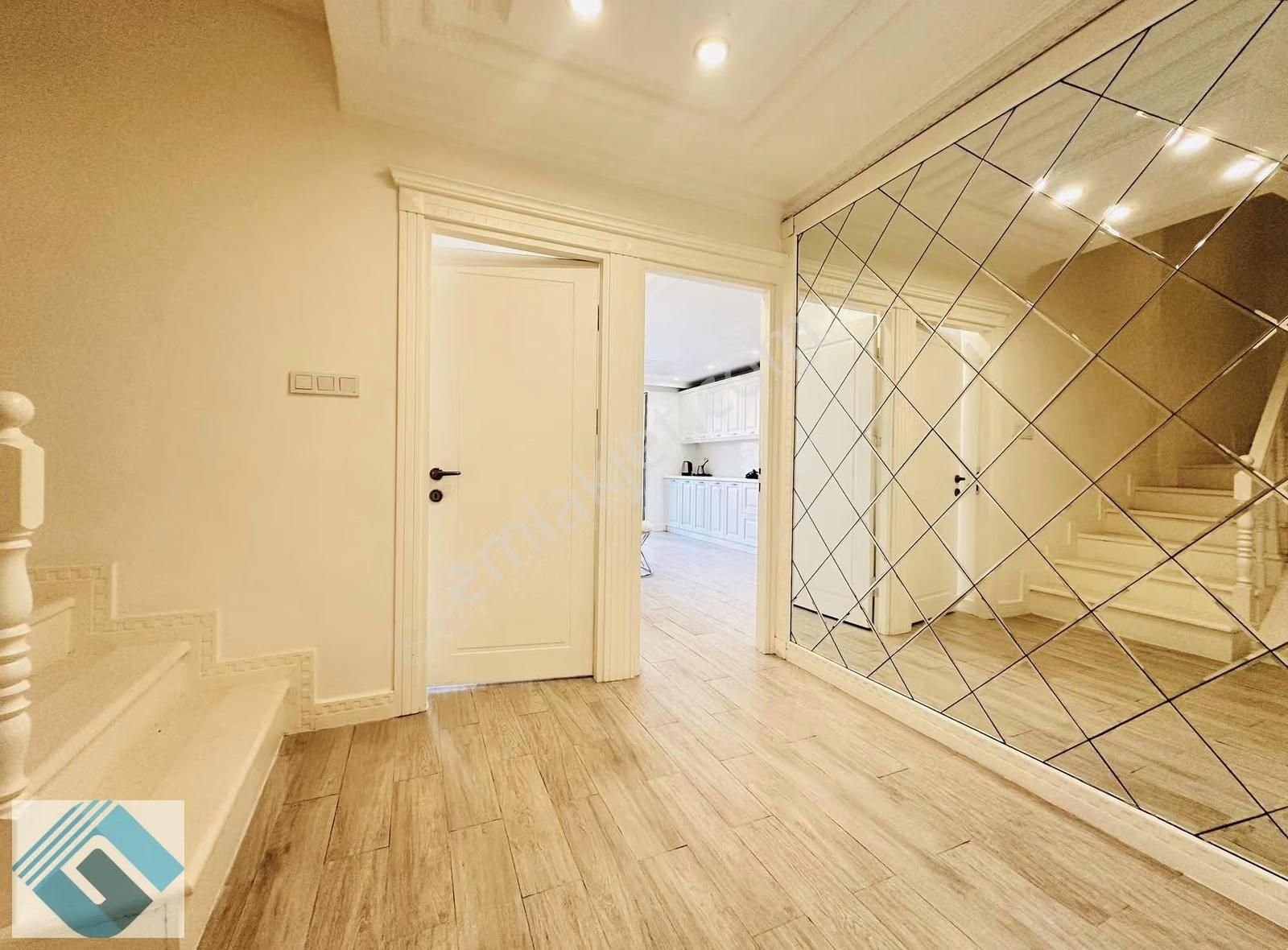 Bahçeşehir 2.kısım Ultra Lux Özel Tasarım 7+1 Kiralık Villa - Görsel 12