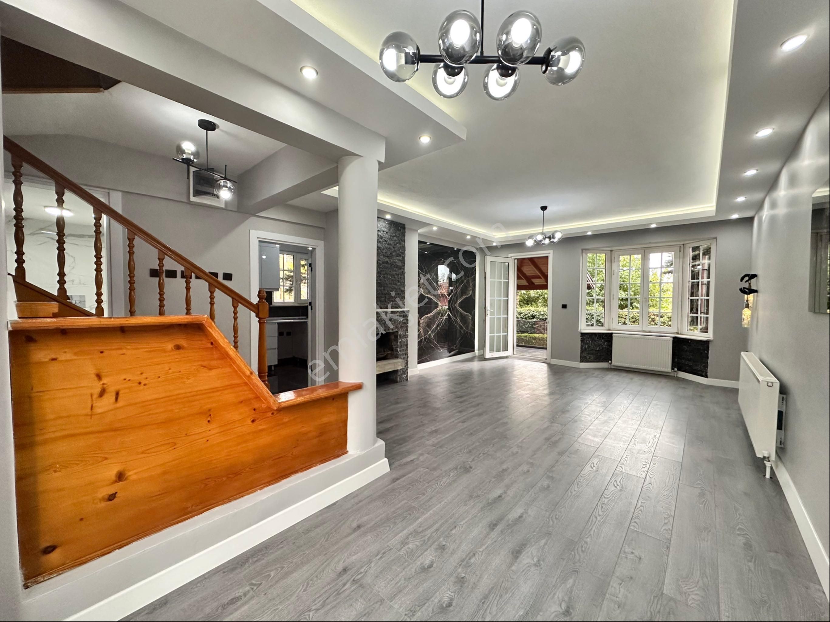 Büyükçekmece Güzelce De Deniz Manzaralı Sıfırlanmış Lüks Villa - Görsel 17