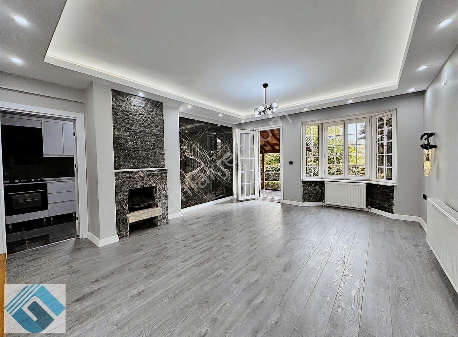 Büyükçekmece Güzelce De Deniz Manzaralı Sıfırlanmış Lüks Villa - Görsel 4