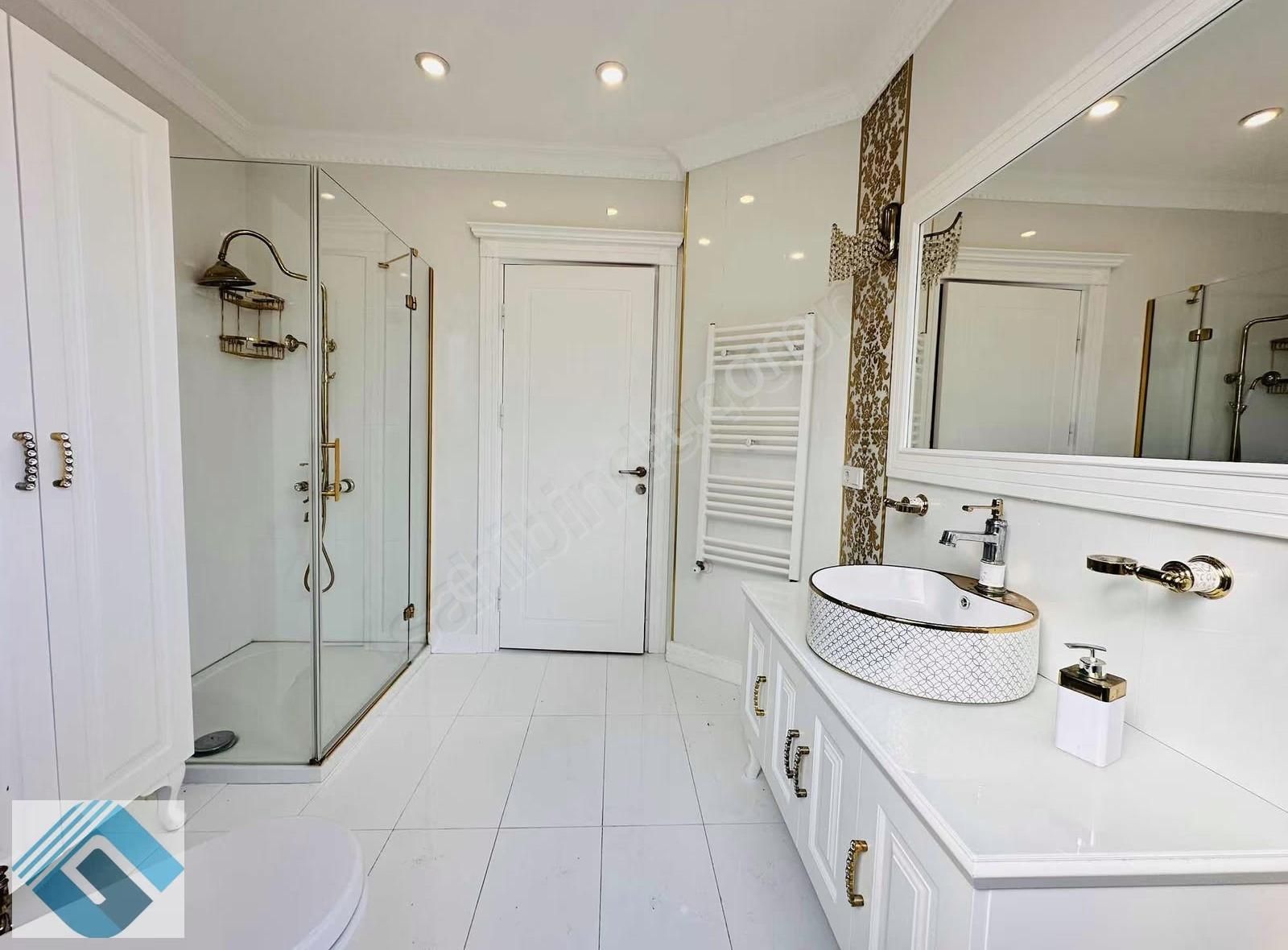 Bahçeşehir 2.kısım Havuzlu Site Ultra Lux Özel Tasarım 7+1 - Görsel 4