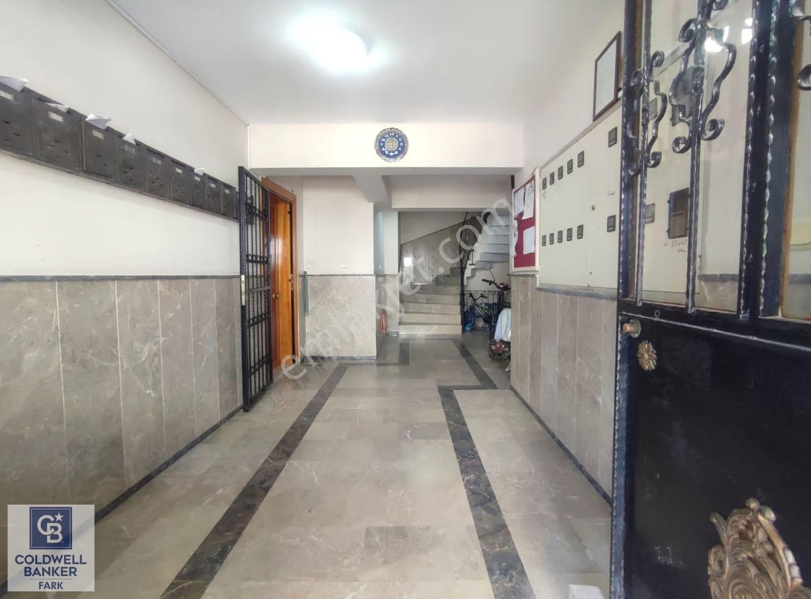 Ayvalık Merkez'de Satılık Kaloriferli, Asansörlü 3+1 Daire. - Görsel 19