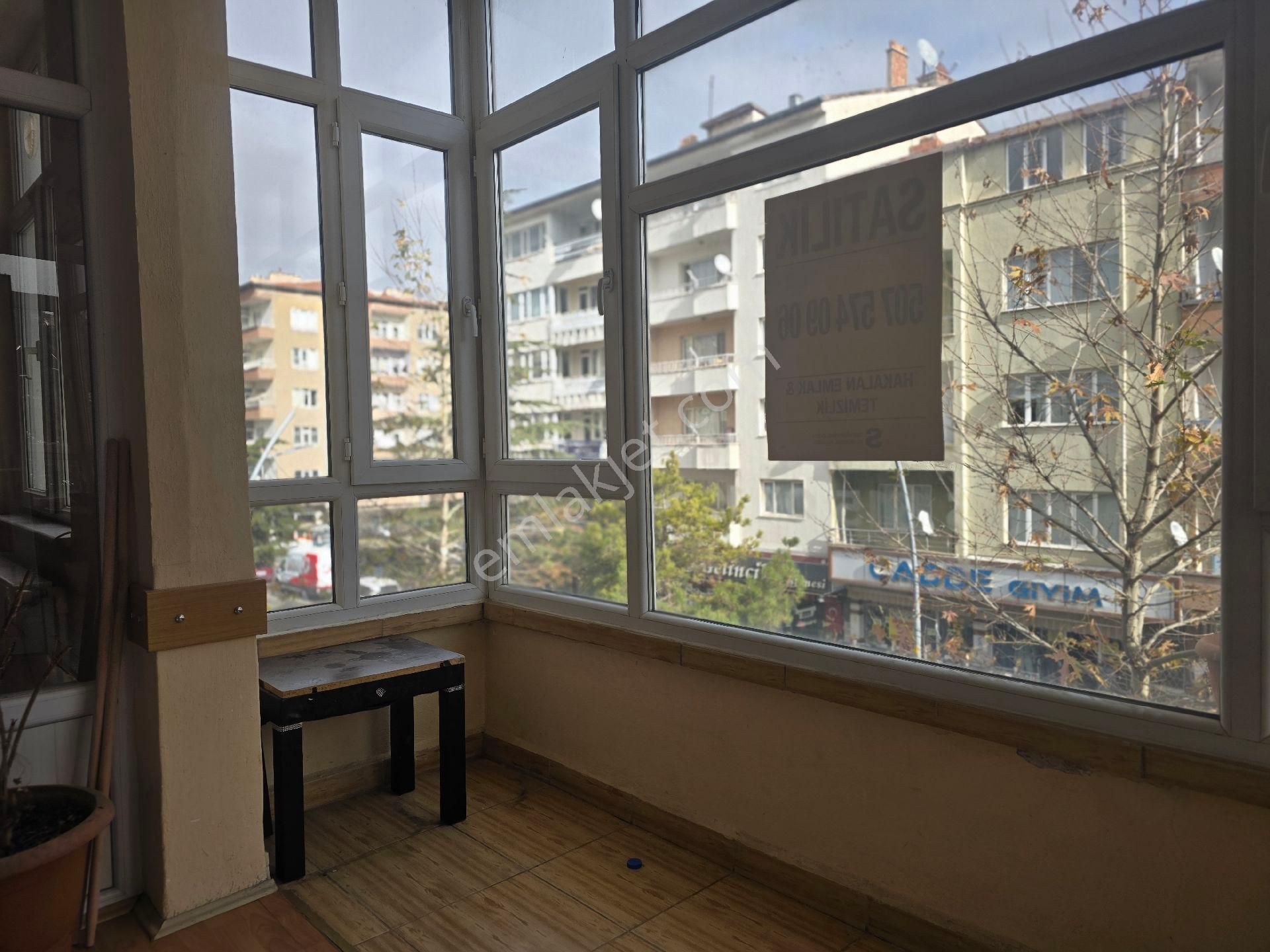 Niğe Bor İstasyon Caddesinde Satılık 3+1 Dire(iş Yeri) - Görsel 4