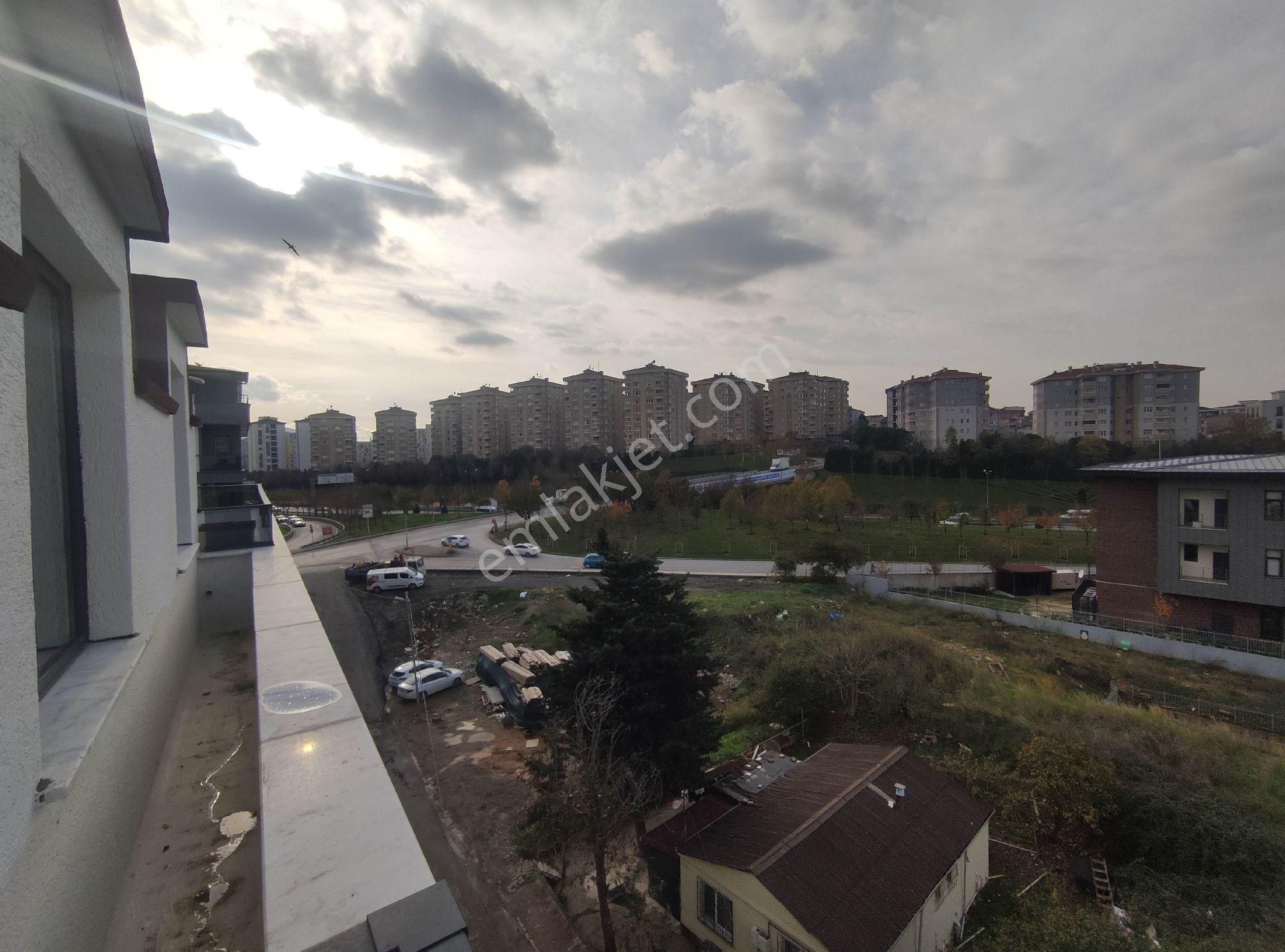 Mehmet Akif'te Metroya Yürüme Balkonlu Ferah Sıfır 4+2 Dubleks Daire - Görsel 16