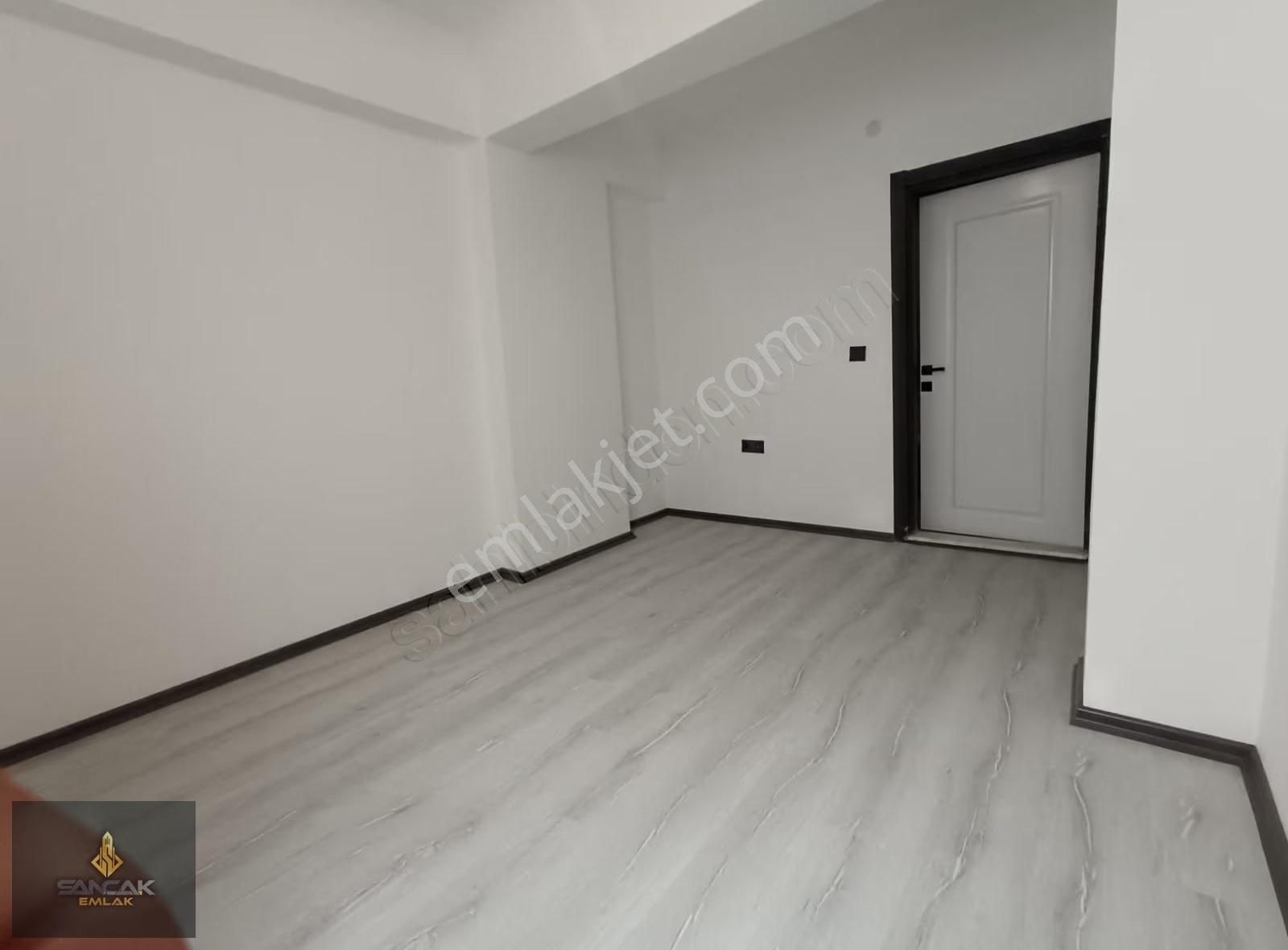 Sancak Emlaktan Gomec Mithatpaşa Da Kapali Mutfak 2+1 Lüks Daire - Görsel 17