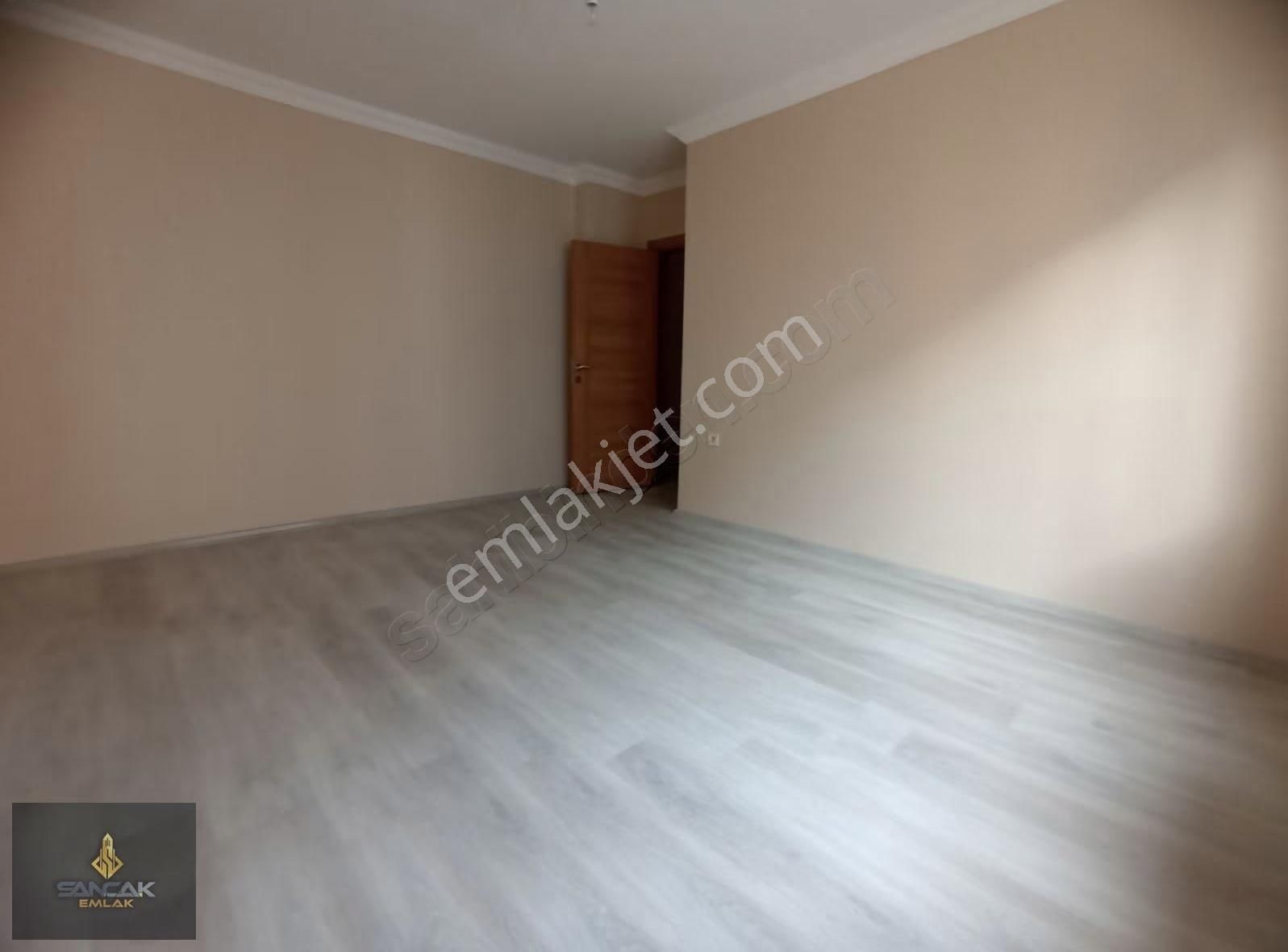 Sancak Emlaktan 3+1 Merkezi Konumda Daire.... - Görsel 21
