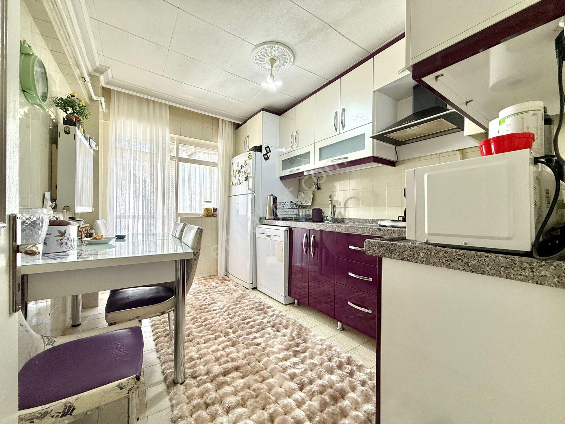 Ufuk Kılıç Emlak'tan Merkez'de Çarşı İçerisinde Katta Yapılı 3+1 120m² Daire