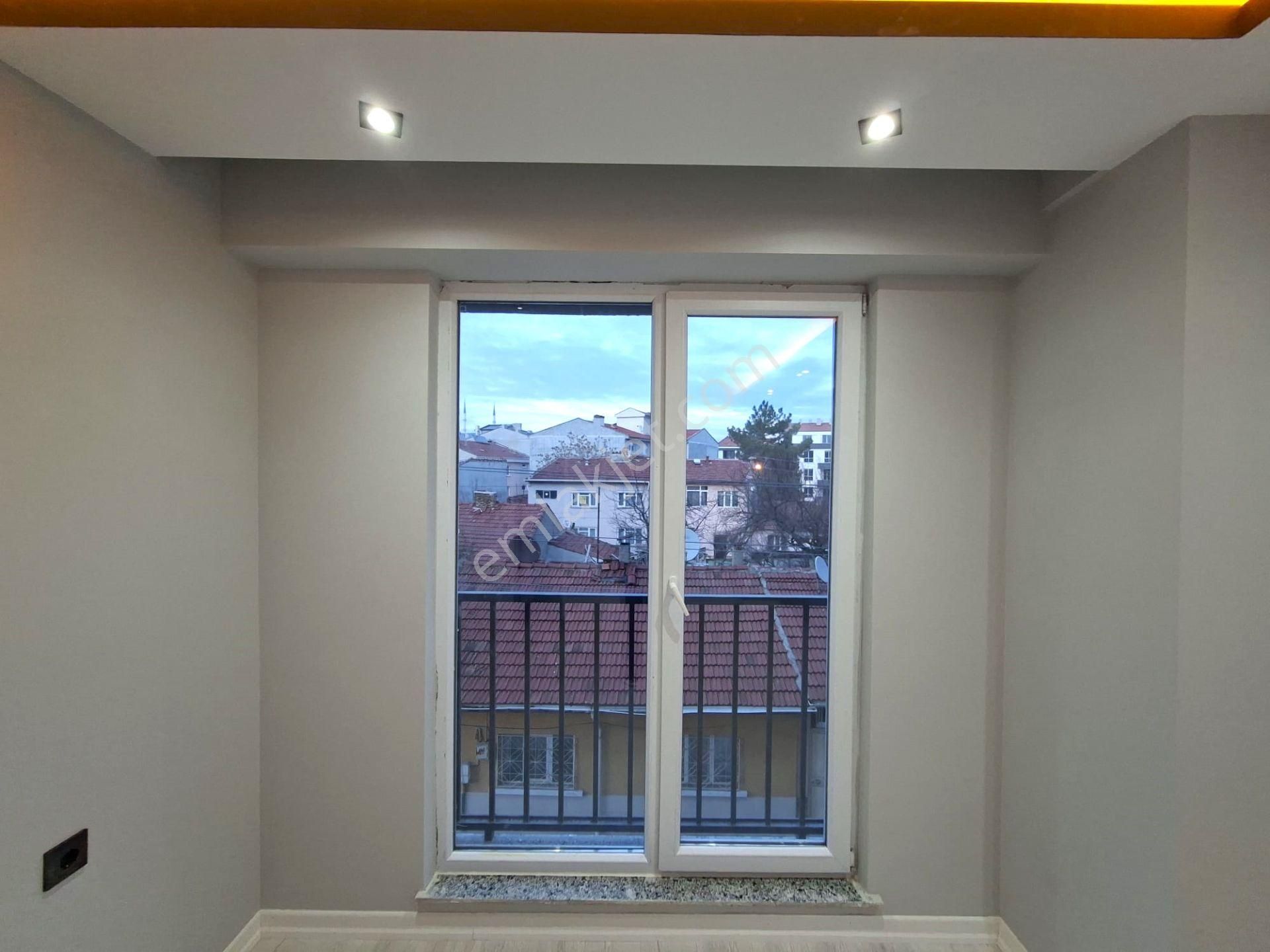 Recep Ümit Emlak'tan Şarhöyük Mahallesi Büyük Park Yakınında (sıfır) Kiralık 2+0 Ferah Daire - Görsel 4