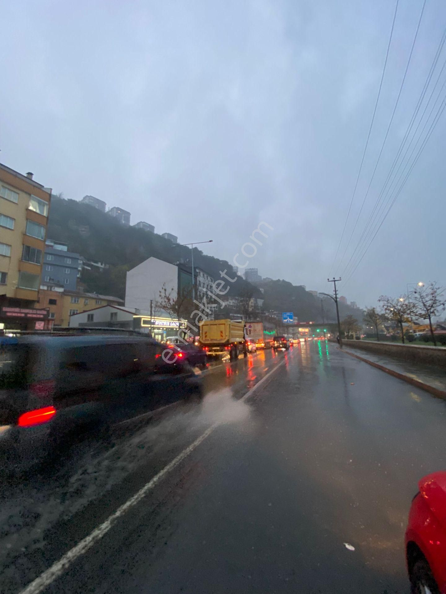 Trabzon'da Satılık 2+1 Daire - Görsel 18