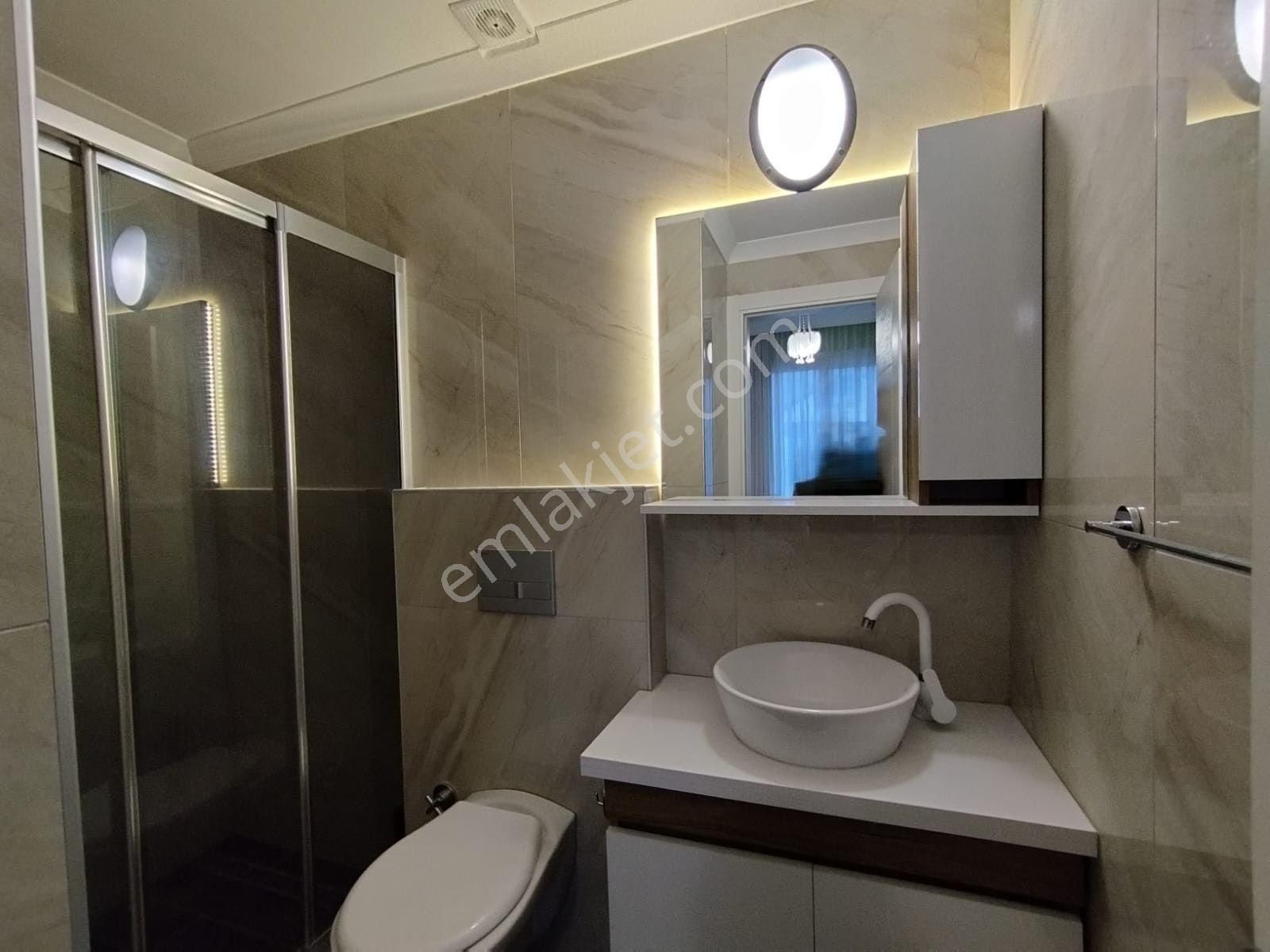 Girne Karaoğlanoğlu'nda Gaü'ye Ve Otellere Yakın Konumda Full Eşyalı Satılık 3+1 Daire !! - Görsel 17