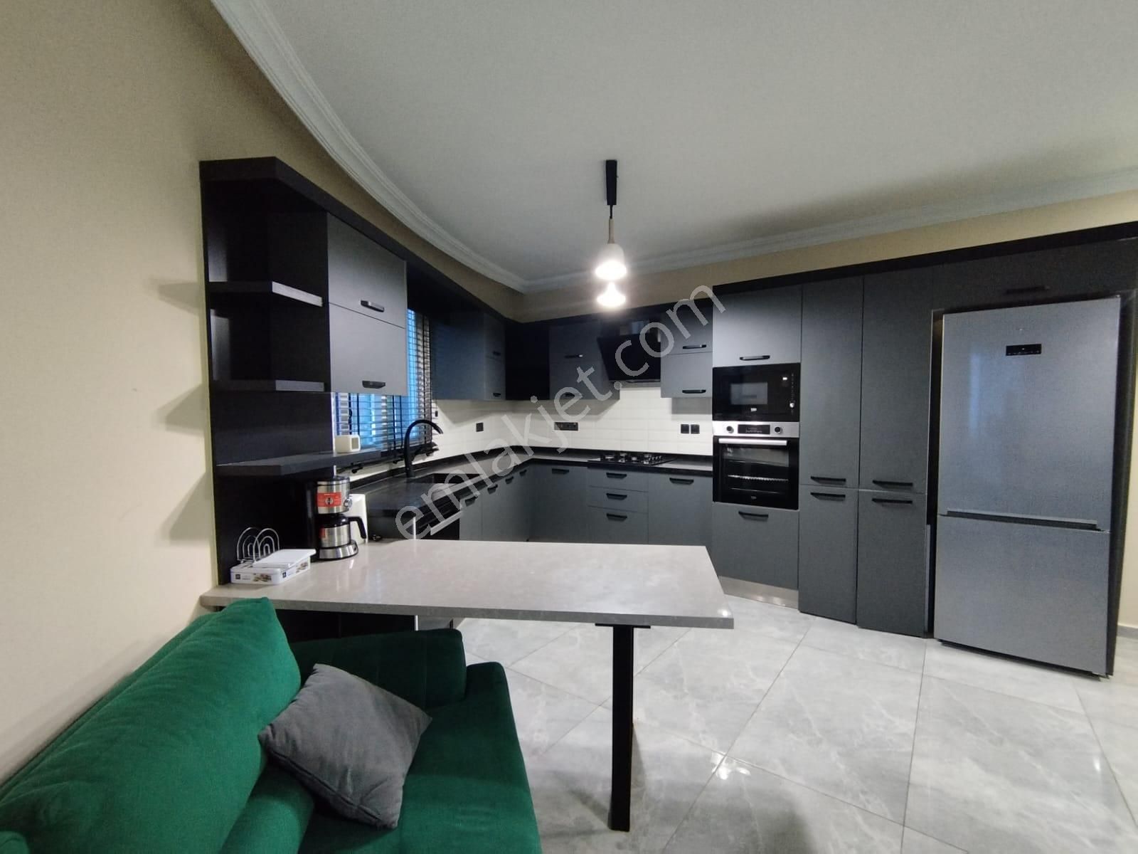 Girne Karaoğlanoğlu'nda Gaü'ye Ve Otellere Yakın Konumda Full Eşyalı Satılık 3+1 Daire !! - Görsel 7