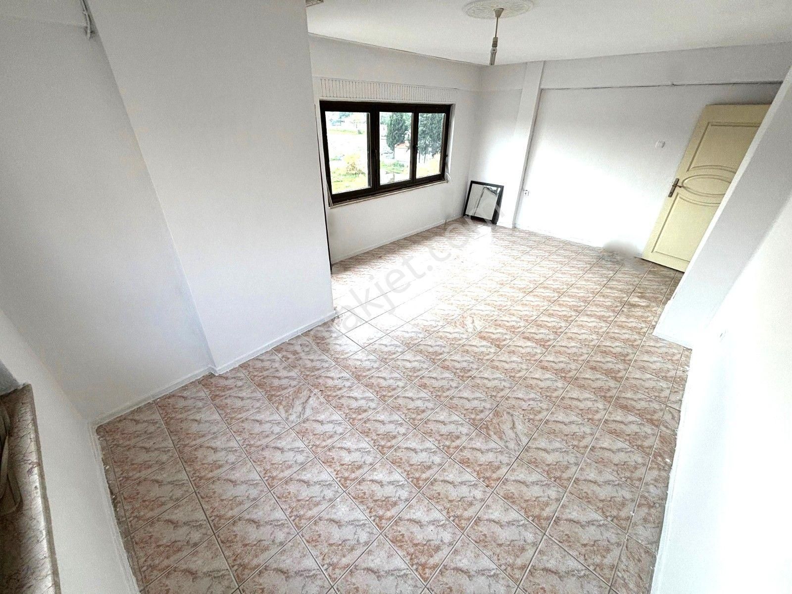 Aygül'den Akçay'da 🌊denize 100 Mt Mesafede Doğalgazlı Çift Balkonlu Ayrı Mutfaklı 2+1 Satlık Daire - Görsel 11