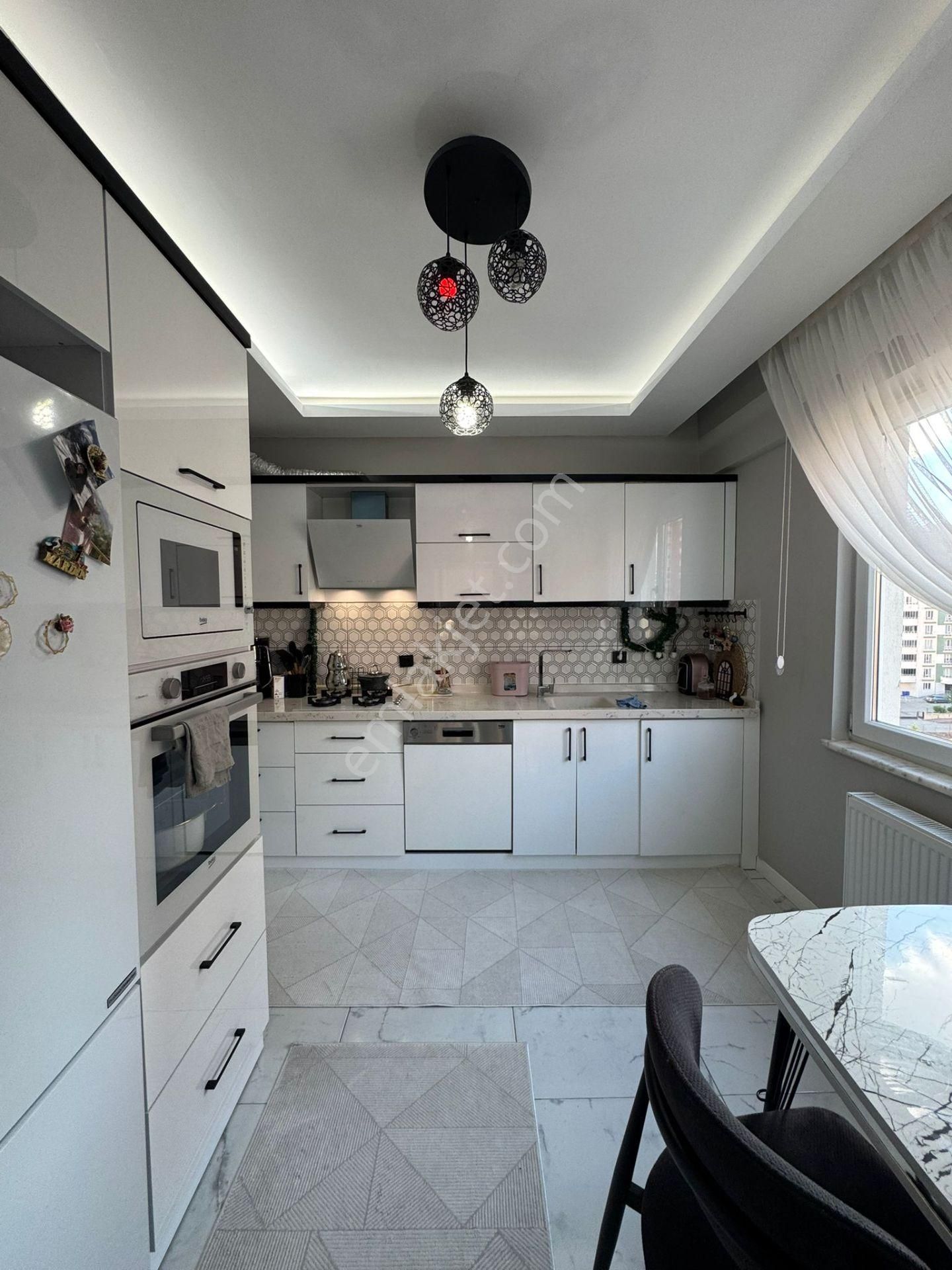 Elisa Gyo// Serkent Bahçelievler'de 3+1 Ara Kat Masrafsız Ultra Lüx Satılık Daire Fırsatı