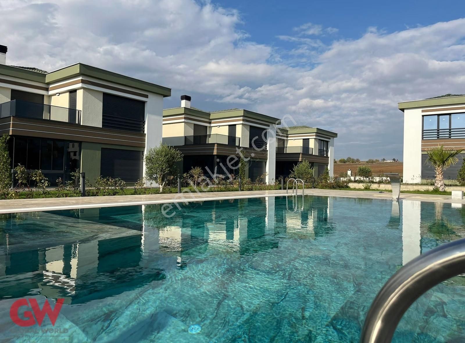 Lüksün Merkez Üssü:havuzlu Ultra Modern Villa