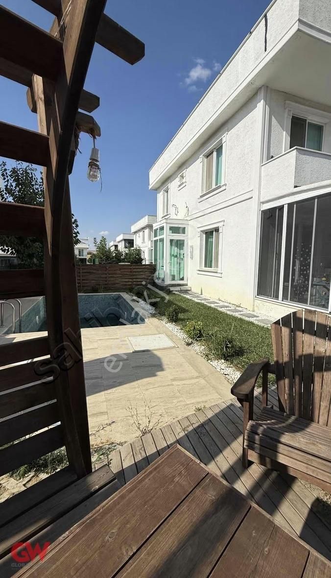 Müstakil Havuzlu Ve Eşsiz Deniz Manzaralı Satılık Villa - Görsel 3