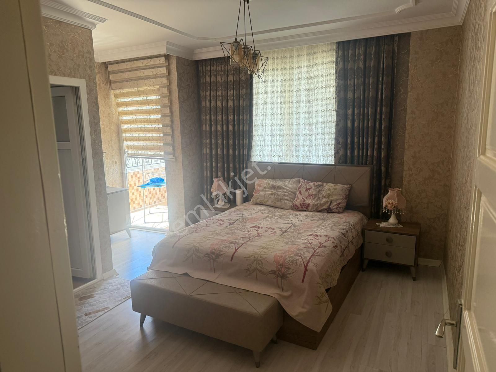 Satılık 4+1 Arakat Daire - Görsel 3