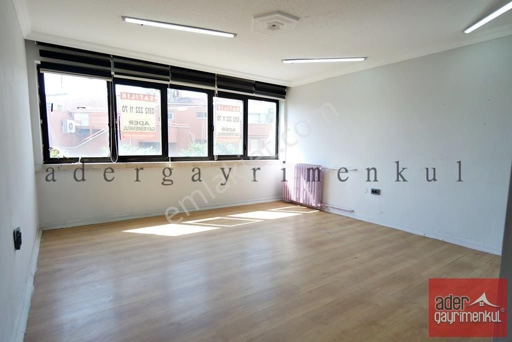 Necatibeyde Balıkçıoğlu İş Merkezinde Satılık 50 M2 Ofis Ader'de