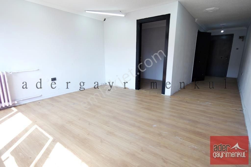 Necatibeyde Balıkçıoğlu İş Merkezinde Satılık 50 M2 Ofis Ader'de - Görsel 2