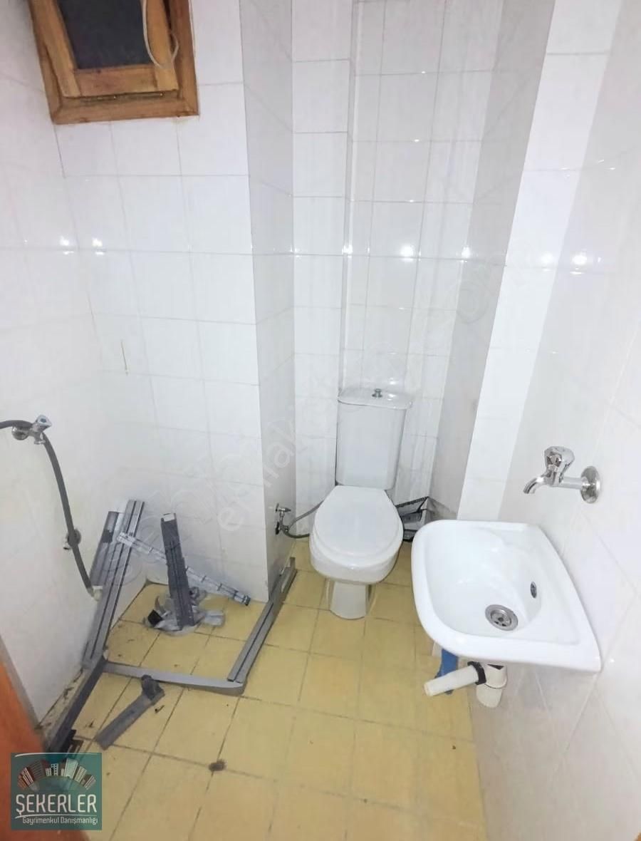 Şekerlerden Beşevler Bilginler Caddesi Üzerinde Ara Kat Daire - Görsel 4