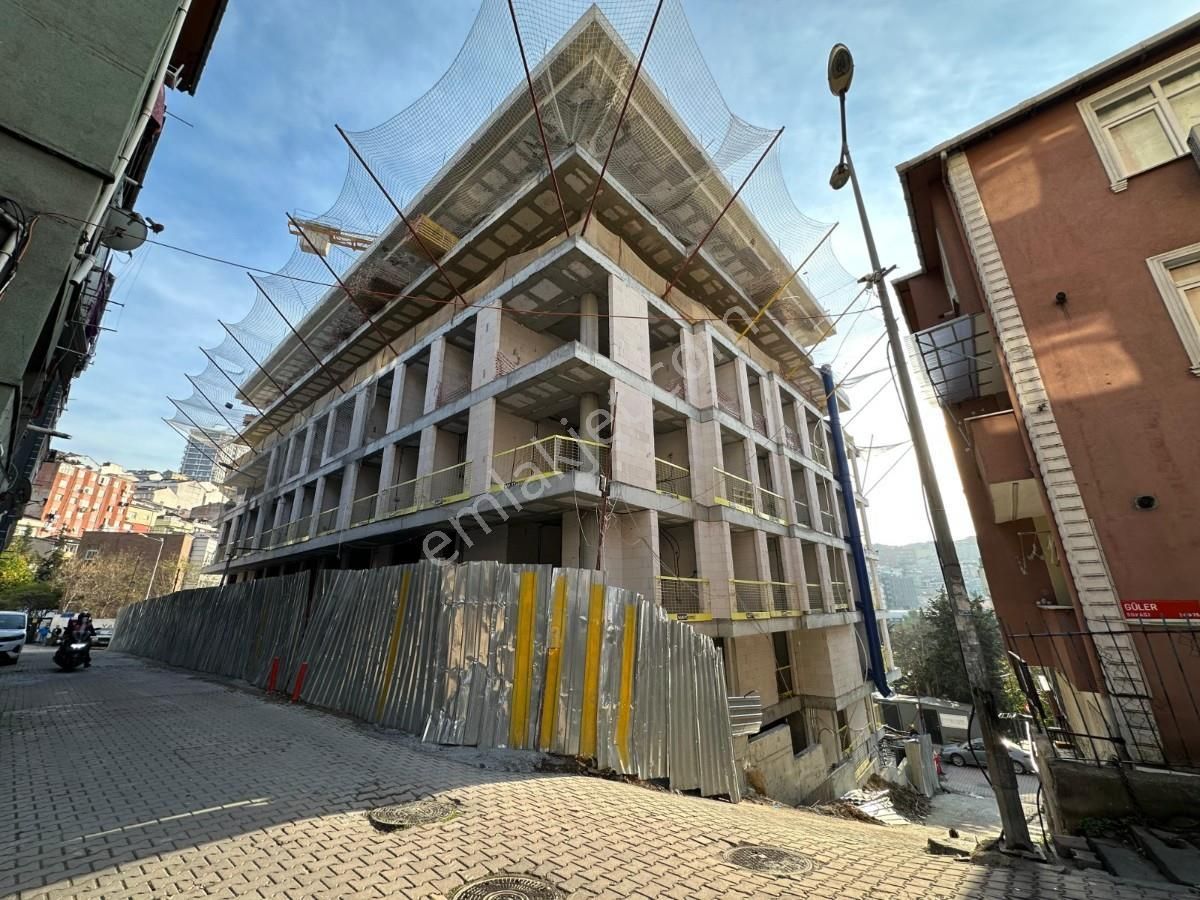 Kağıthanede Şehrin Merkezinde Yatırım Fırsatı Sizi Bekliyor - Görsel 10