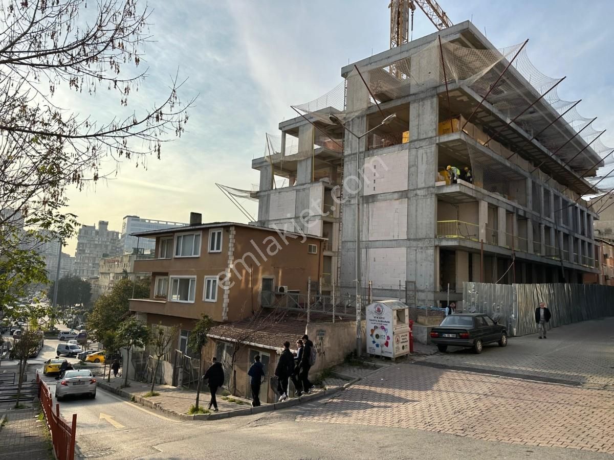 Kağıthanede Şehrin Merkezinde Yatırım Fırsatı Sizi Bekliyor - Görsel 11