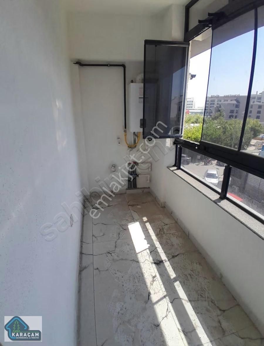 Şehir Hastanesi Yanı Eczaneler Sokağında 4+1 Satılık Daire - Görsel 5