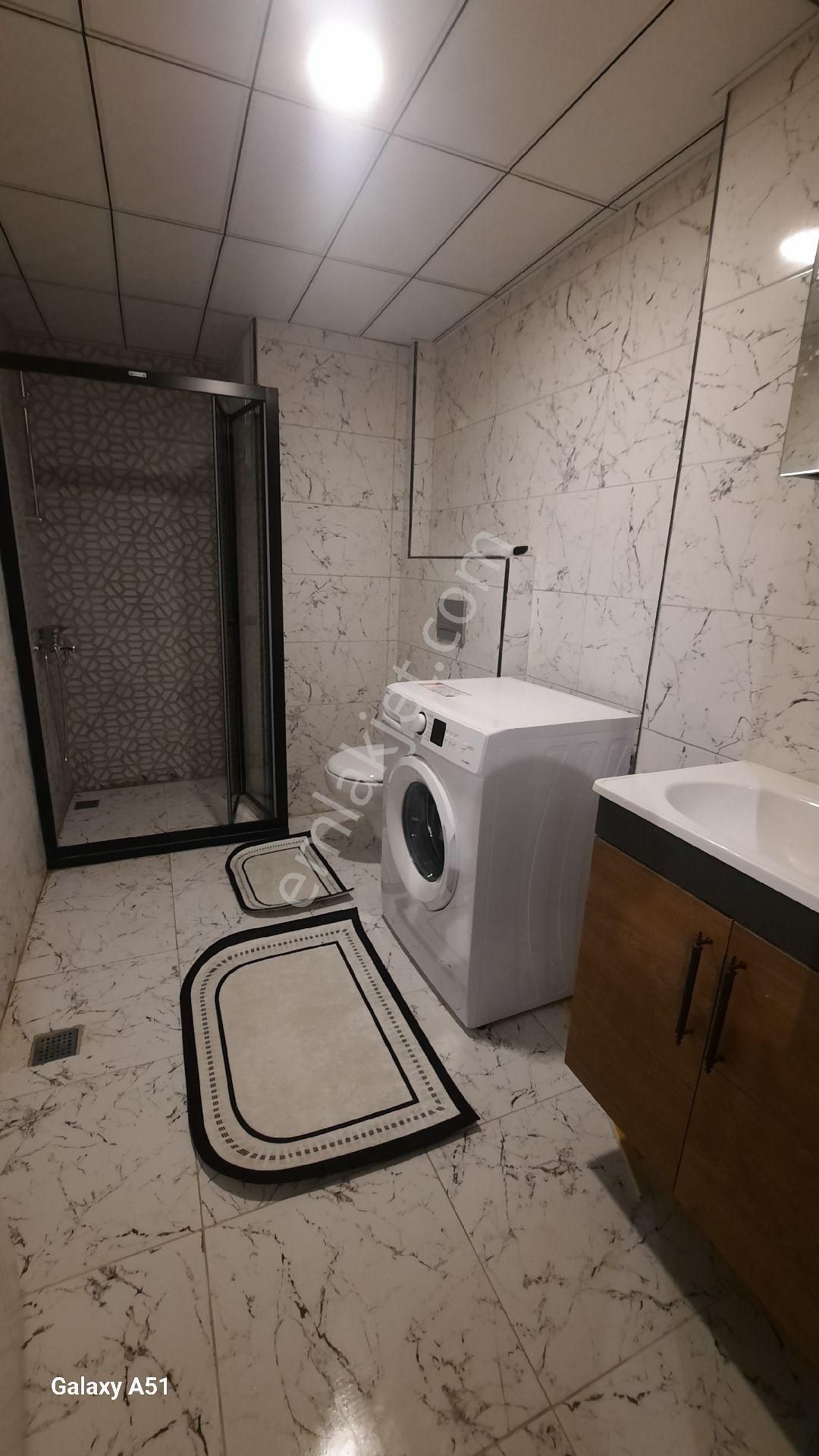 Körfez'de Full Eşyalı Lüks Dizayn Satılık 1+1 - Görsel 6