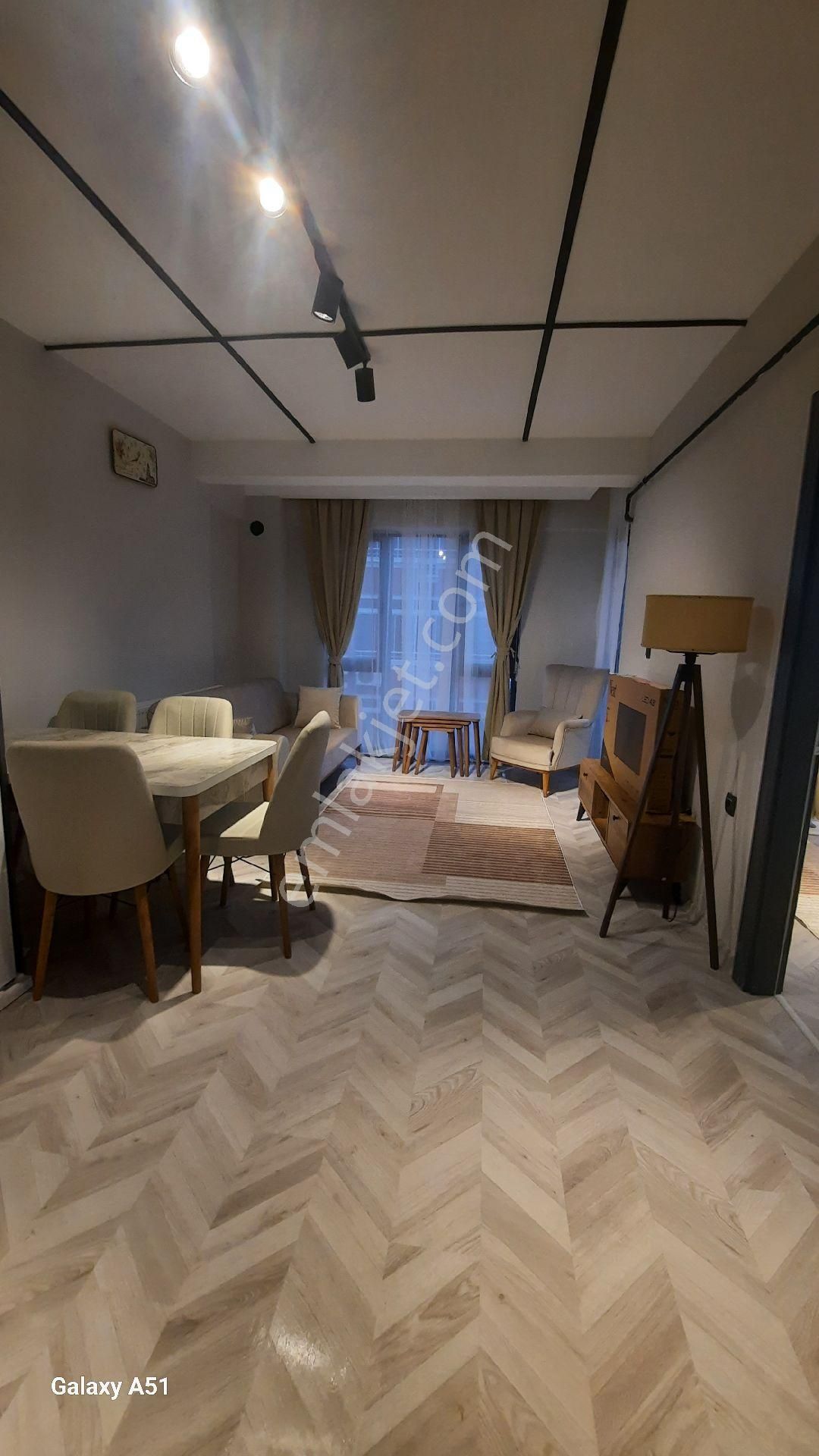 Körfez'de Full Eşyalı Lüks Dizayn Satılık 1+1 - Görsel 22