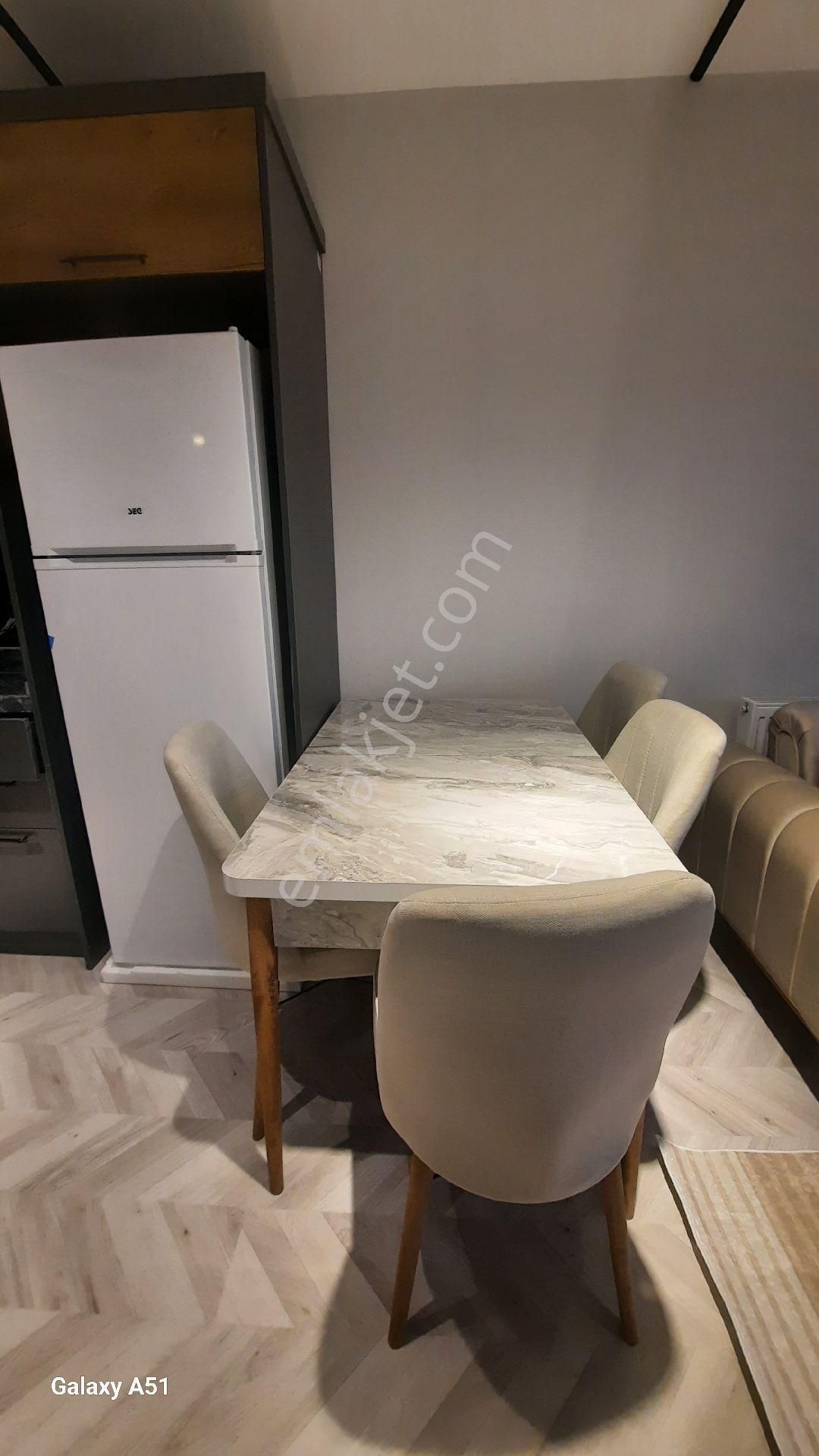 Körfez'de Full Eşyalı Lüks Dizayn Satılık 1+1 - Görsel 18