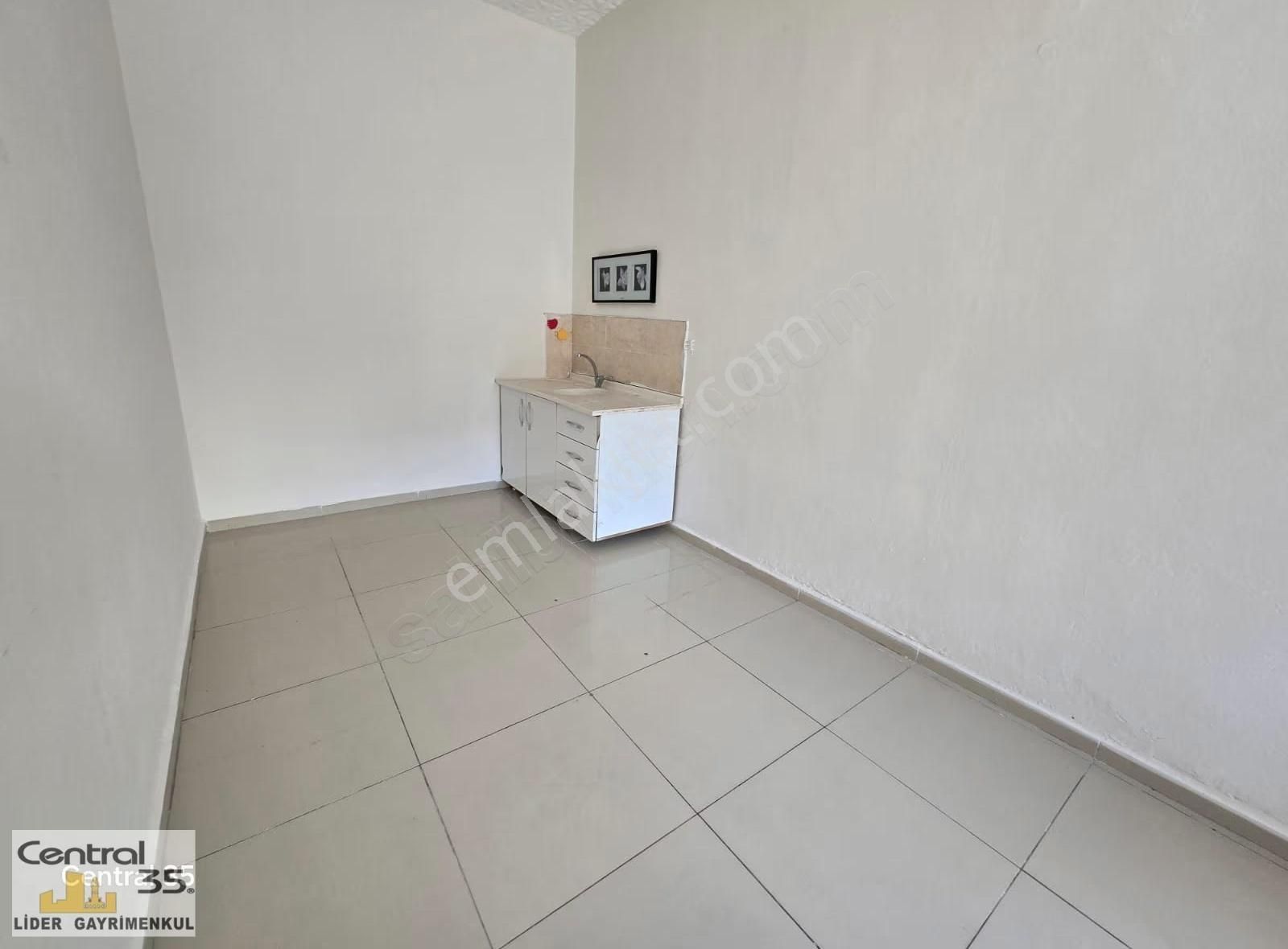 Central 35 Lider Hürriyet Mh Şirinyer İzban'a 5 Dk 20 M² Dükkan - Görsel 10