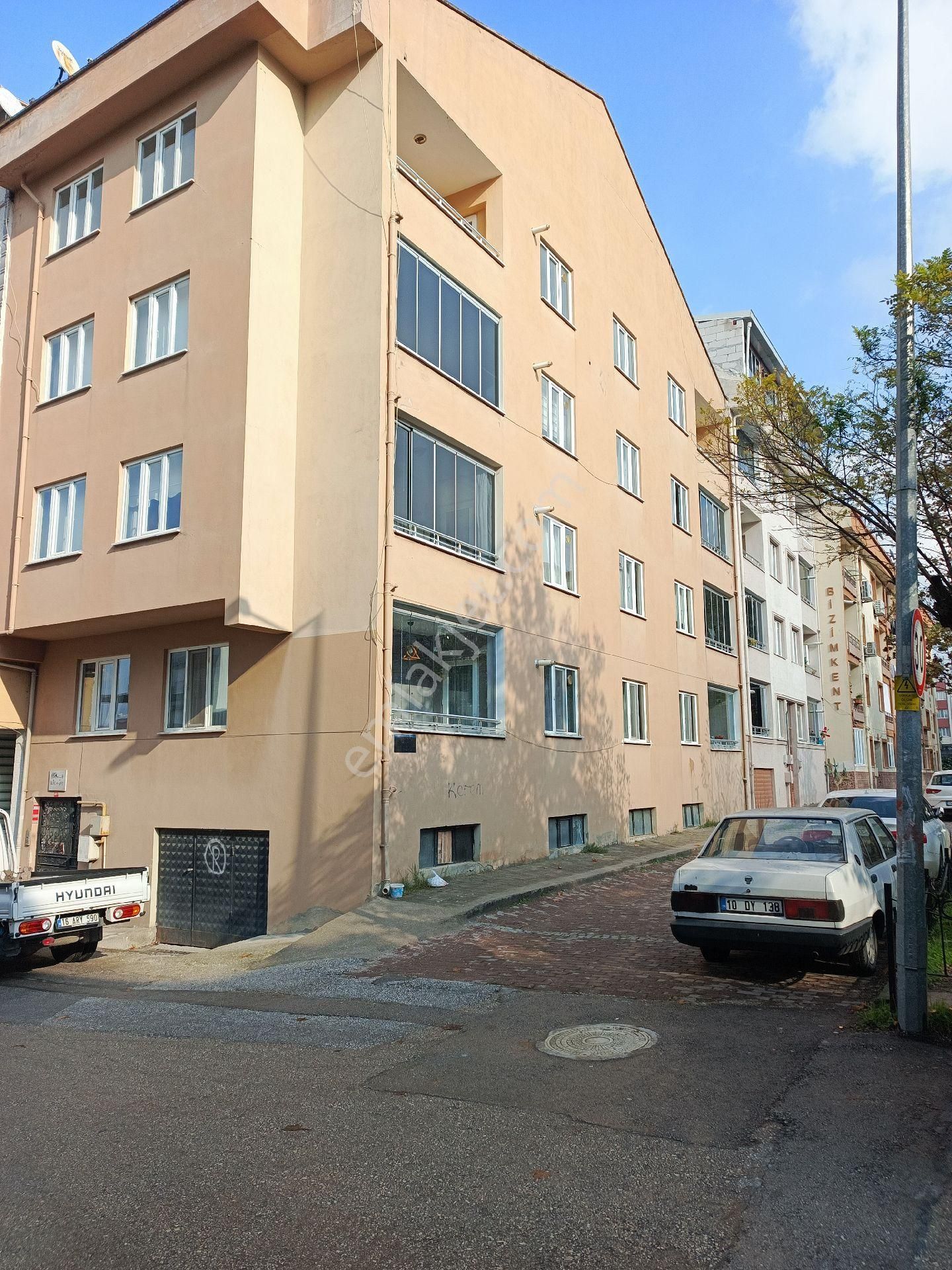 Alay Emlak Ofisinden Esenevlerde Satılık Dubleks Daire