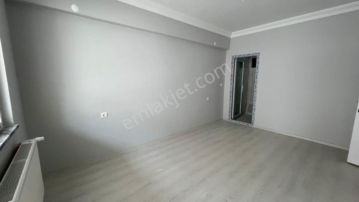 Çarşı Merkezde Ultra Geniş & Lüks Satılık 3+1 Daire - Görsel 8