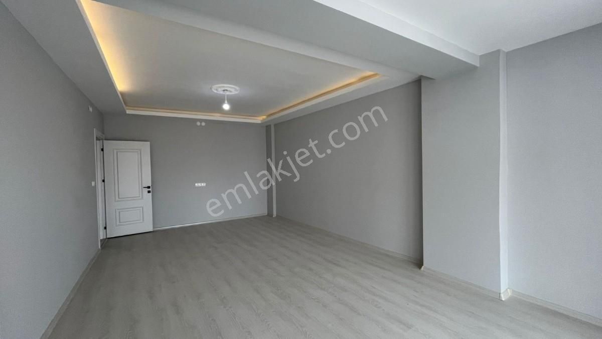 Çarşı Merkezde Ultra Geniş & Lüks Satılık 3+1 Daire - Görsel 15