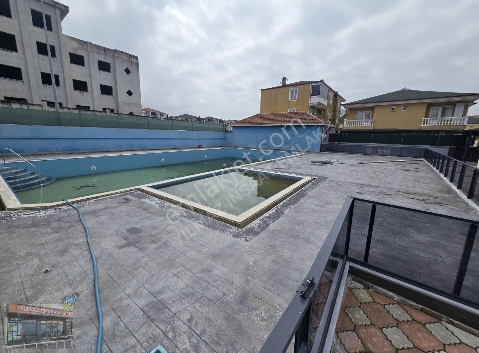 Denize Sıfır Site İçerisinde Müstakil Bahçeli Dublex Villa - Görsel 5