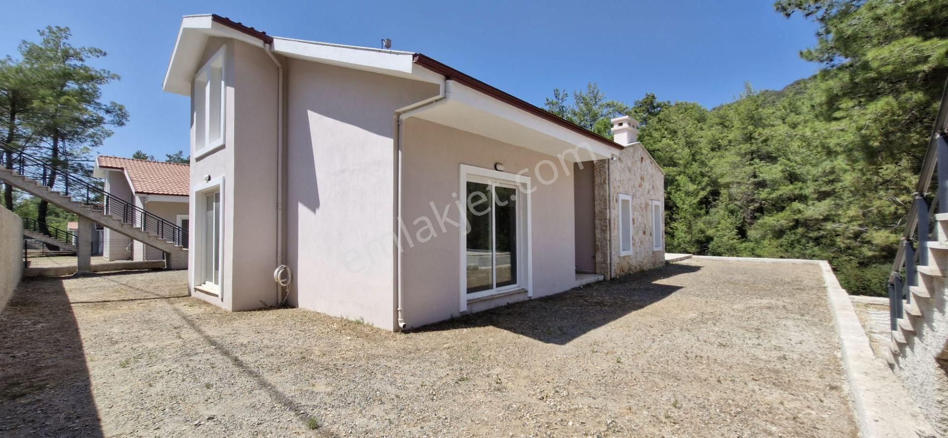 Goldhouse Dan Satılık Villa Yeşilüzümlüde 4+1 Fırsat - Görsel 33