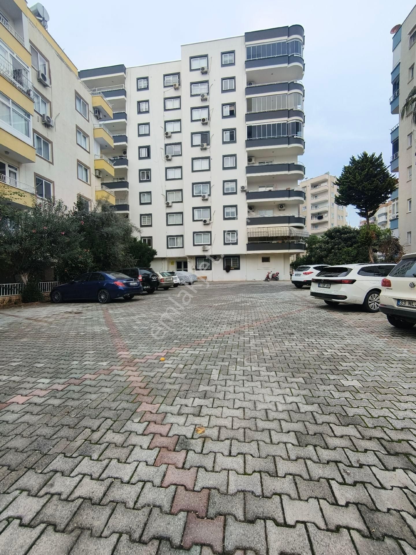 Viranşehirde 3+1 Geniş Oturumlu Fırsat Daire