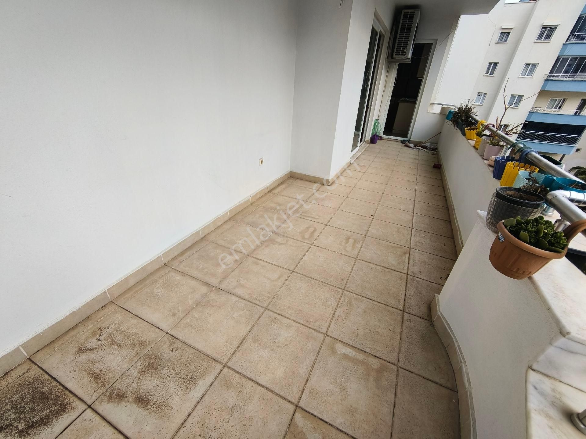 Viranşehirde 3+1 Geniş Oturumlu Fırsat Daire - Görsel 12