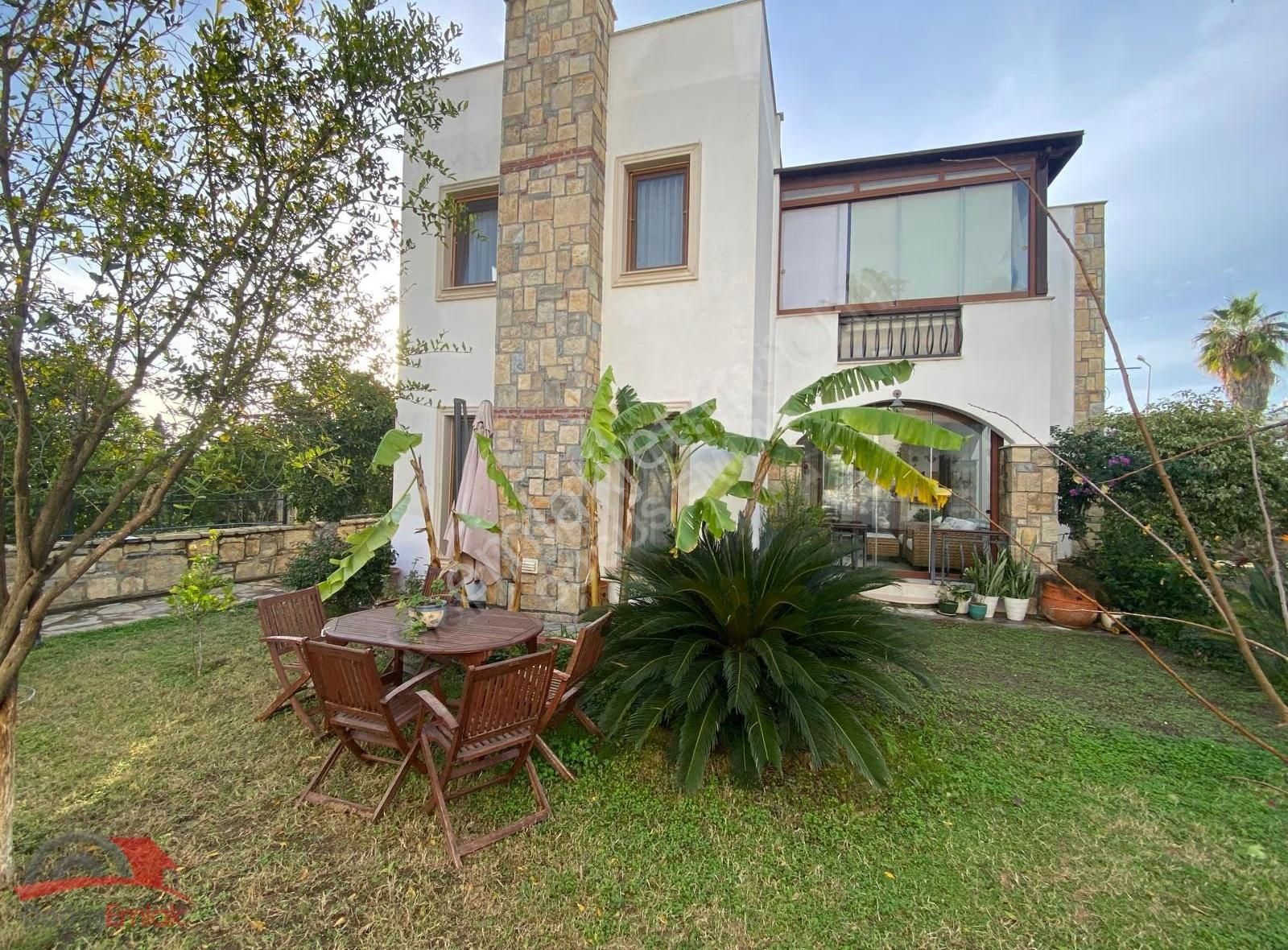 Doğuş Emlak'tan Ödüllü Nezih Havuzlu Site İçerisinde 3+1 Villa