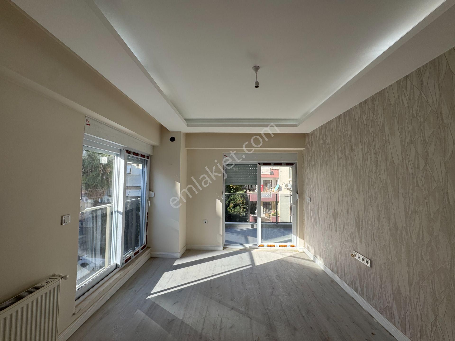 Güvenlikte K.otoparklı , Kombili 2+1 Ayrı Mutfaklı Daireler - Görsel 9