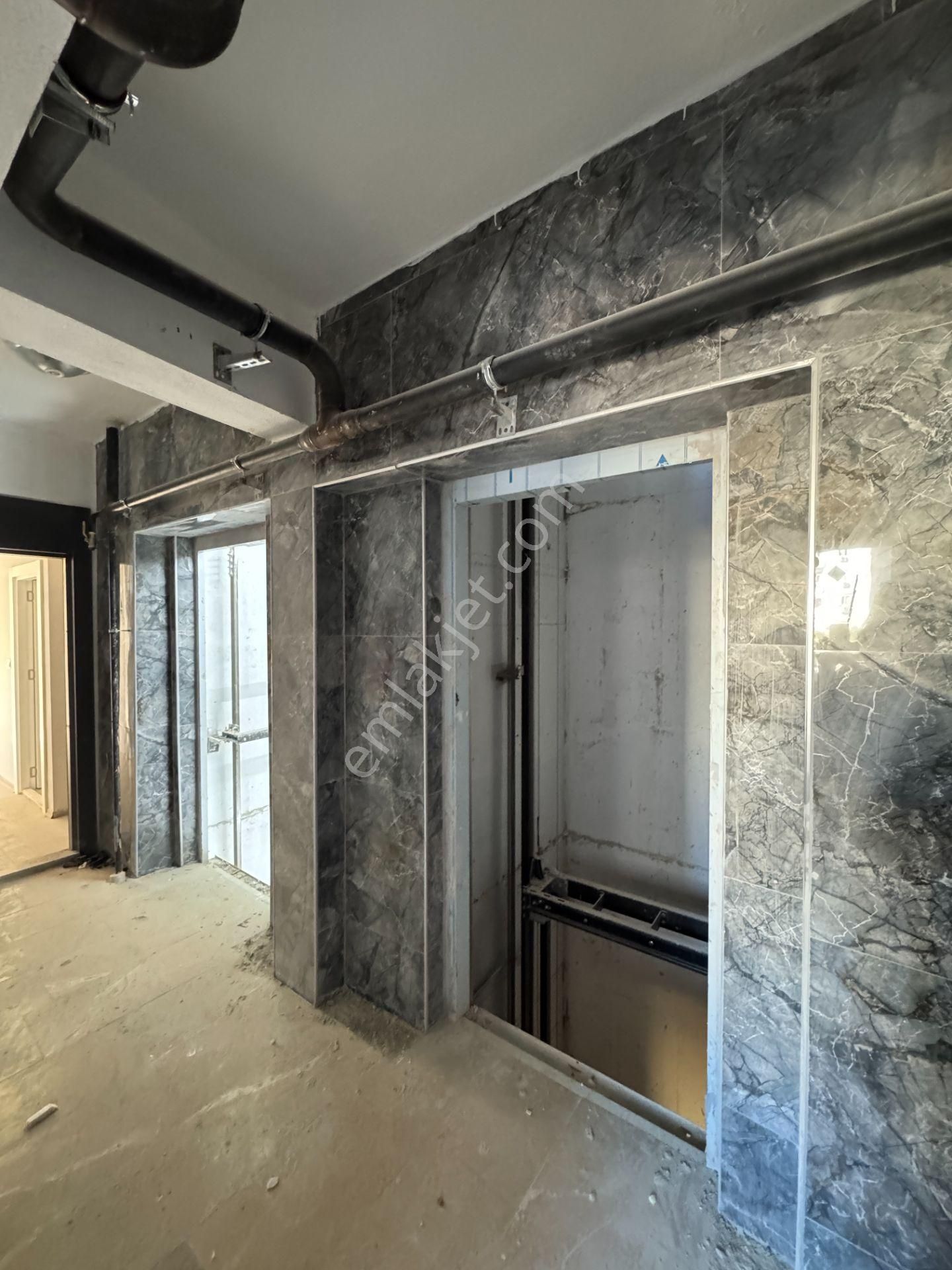 Güvenlikte K.otoparklı , Kombili 2+1 Ayrı Mutfaklı Daireler - Görsel 23