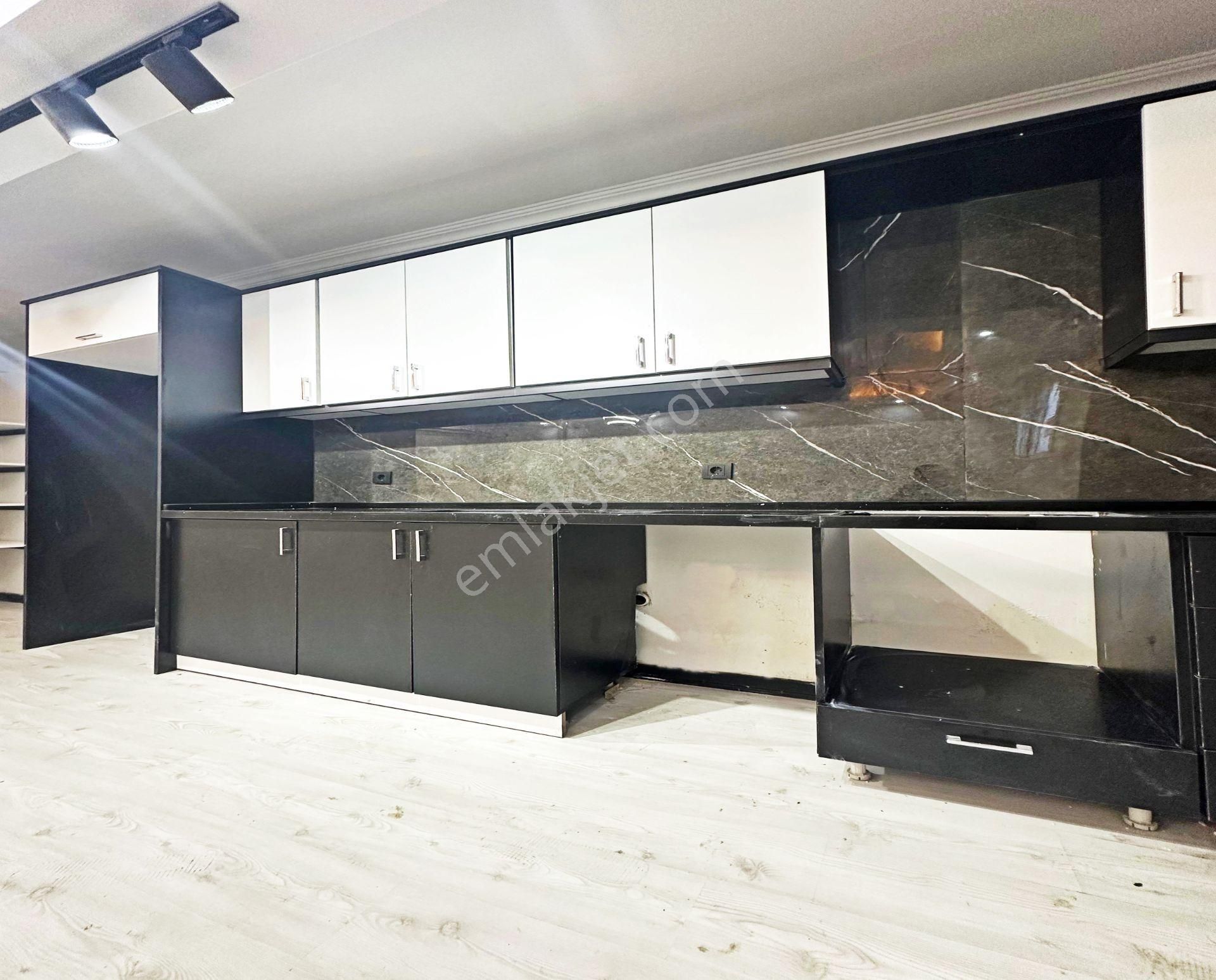 Cadde34 'den Eminevim & Konut Kredisine Uygun Merkezi Konumda Geniş 2+1 Bahçeli Satılık Daire - Görsel 13