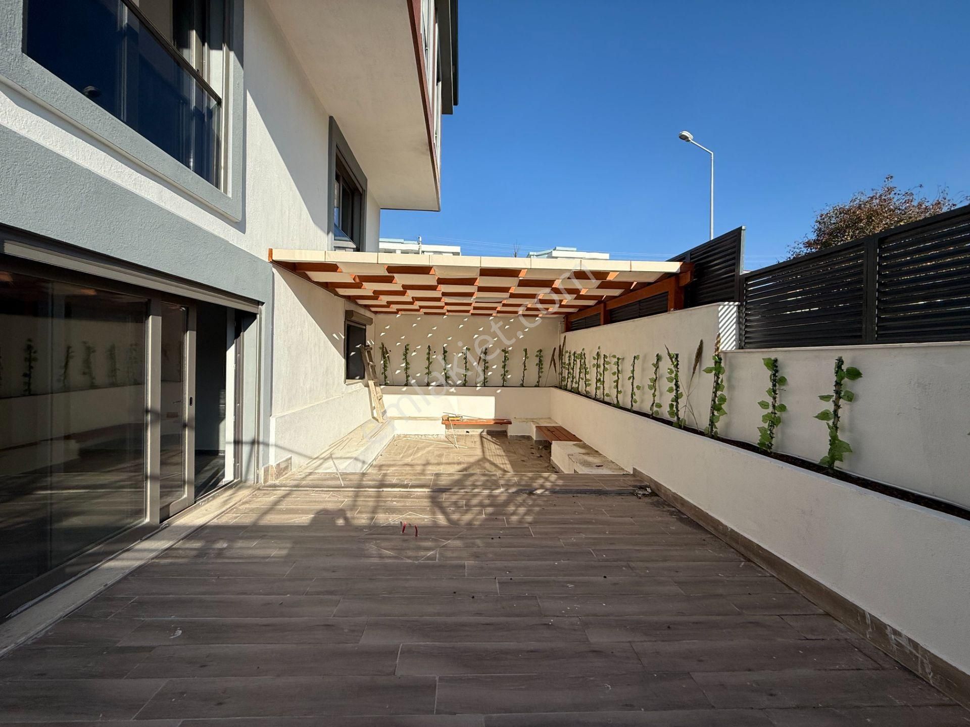 Seferihisar Gözsüzler’de Köşe Parsel 4+2 Lüks Villa! - Görsel 7