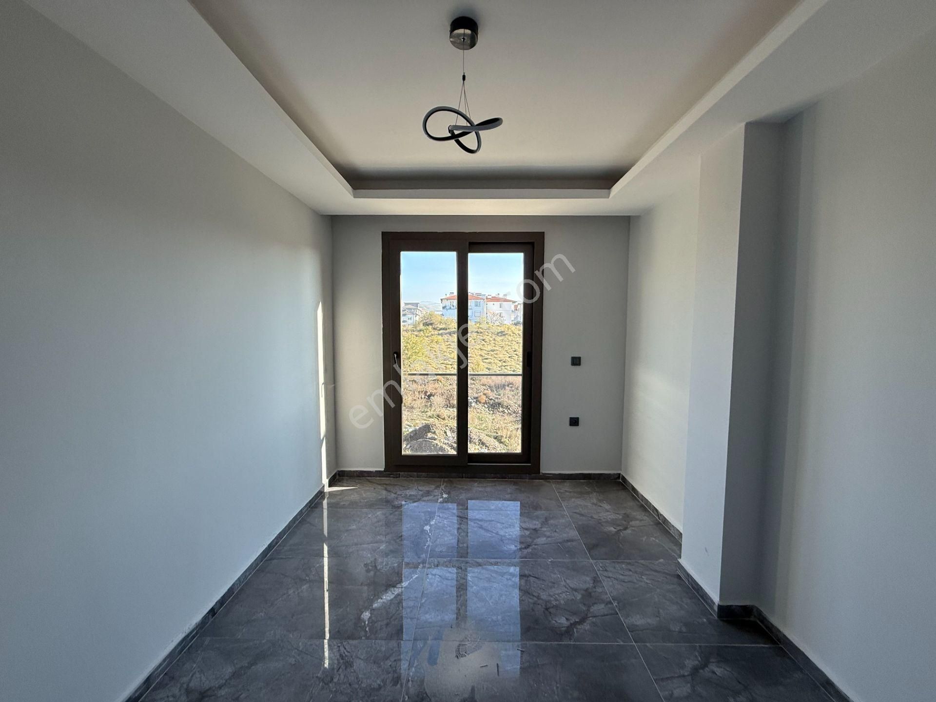 Seferihisar Gözsüzler’de Köşe Parsel 4+2 Lüks Villa! - Görsel 20