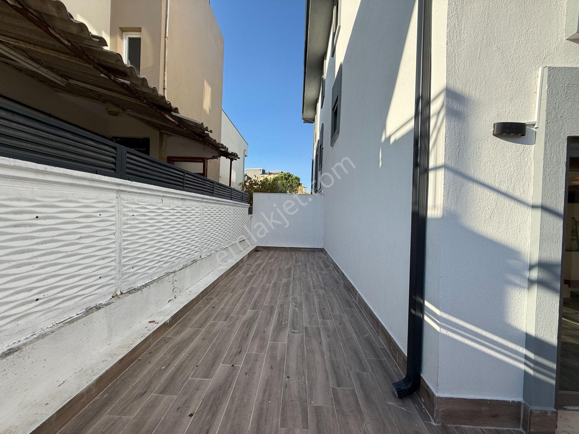 Seferihisar Gözsüzler’de Köşe Parsel 4+2 Lüks Villa! - Görsel 10