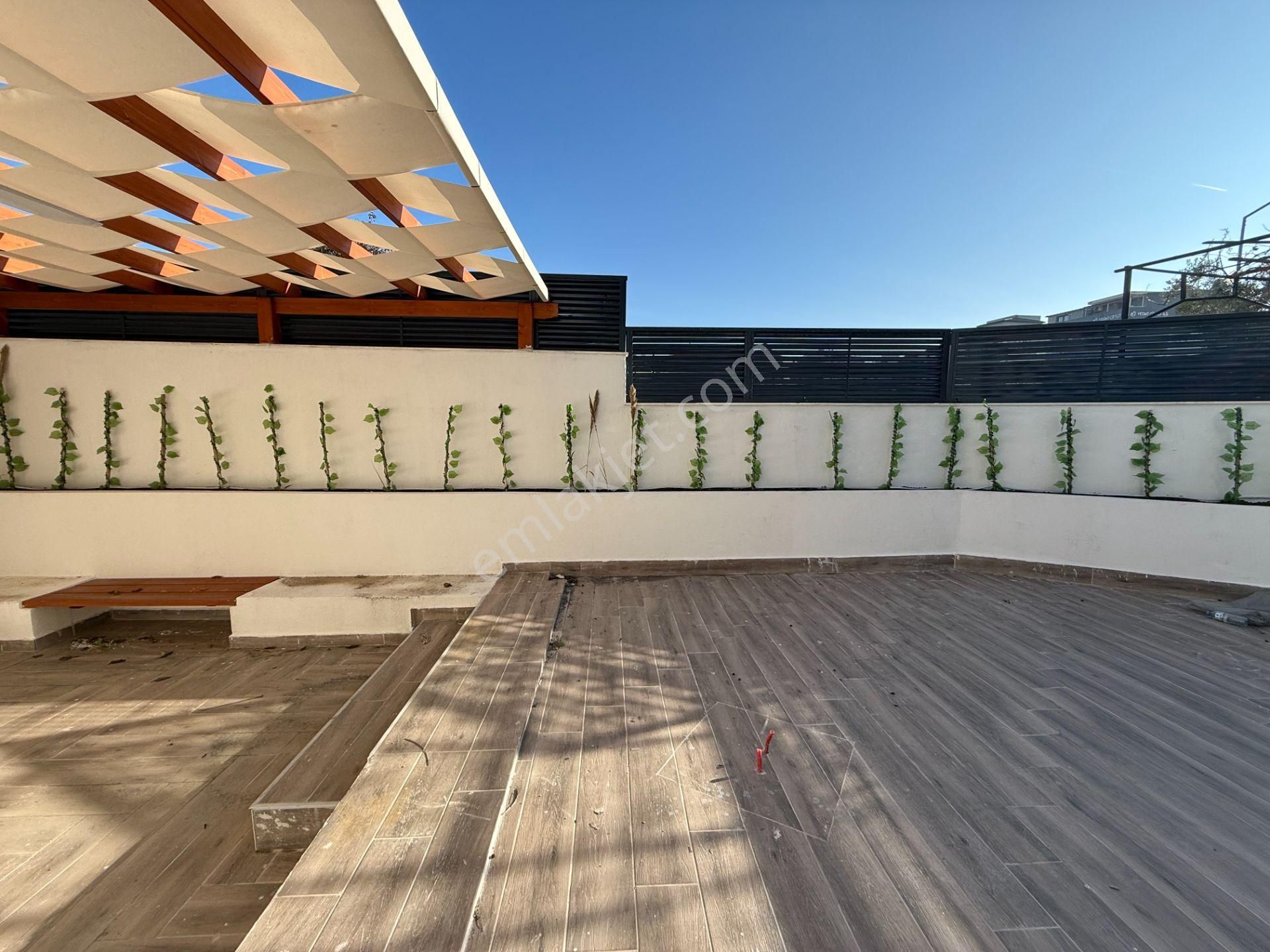 Seferihisar Gözsüzler’de Köşe Parsel 4+2 Lüks Villa! - Görsel 11