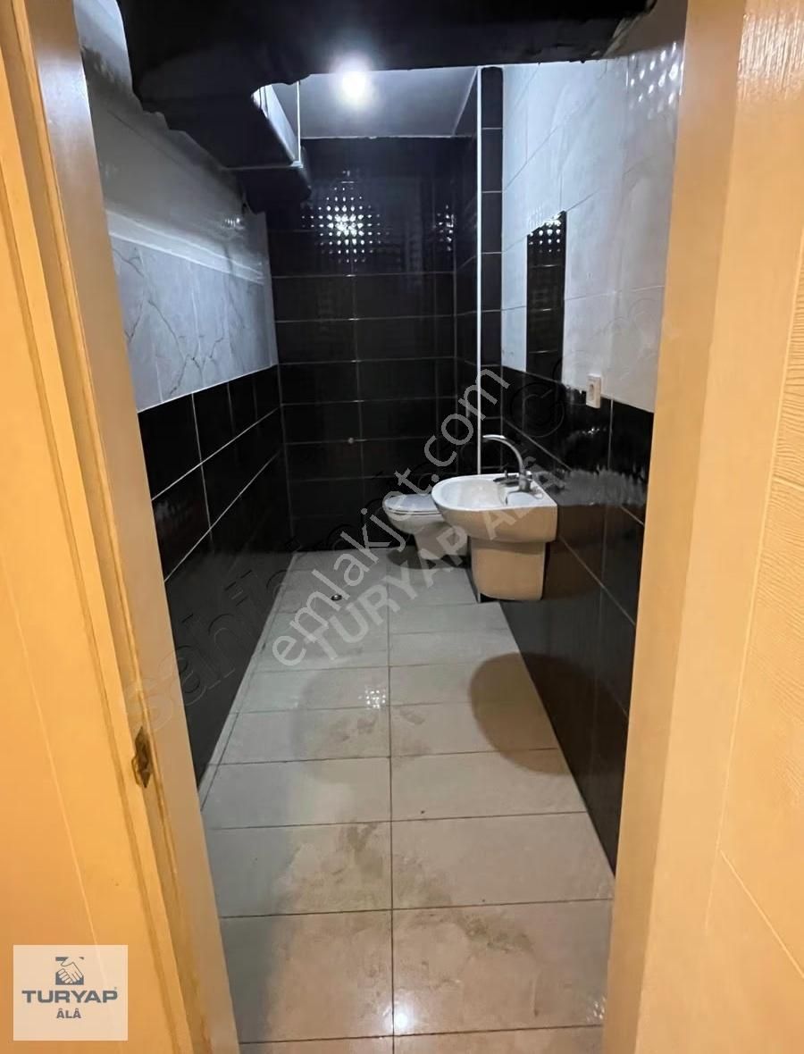 Sultangazi Uğurmumcu'da Kiralık 350 M2 Ofis Ve Mağaza Yeri - Görsel 23