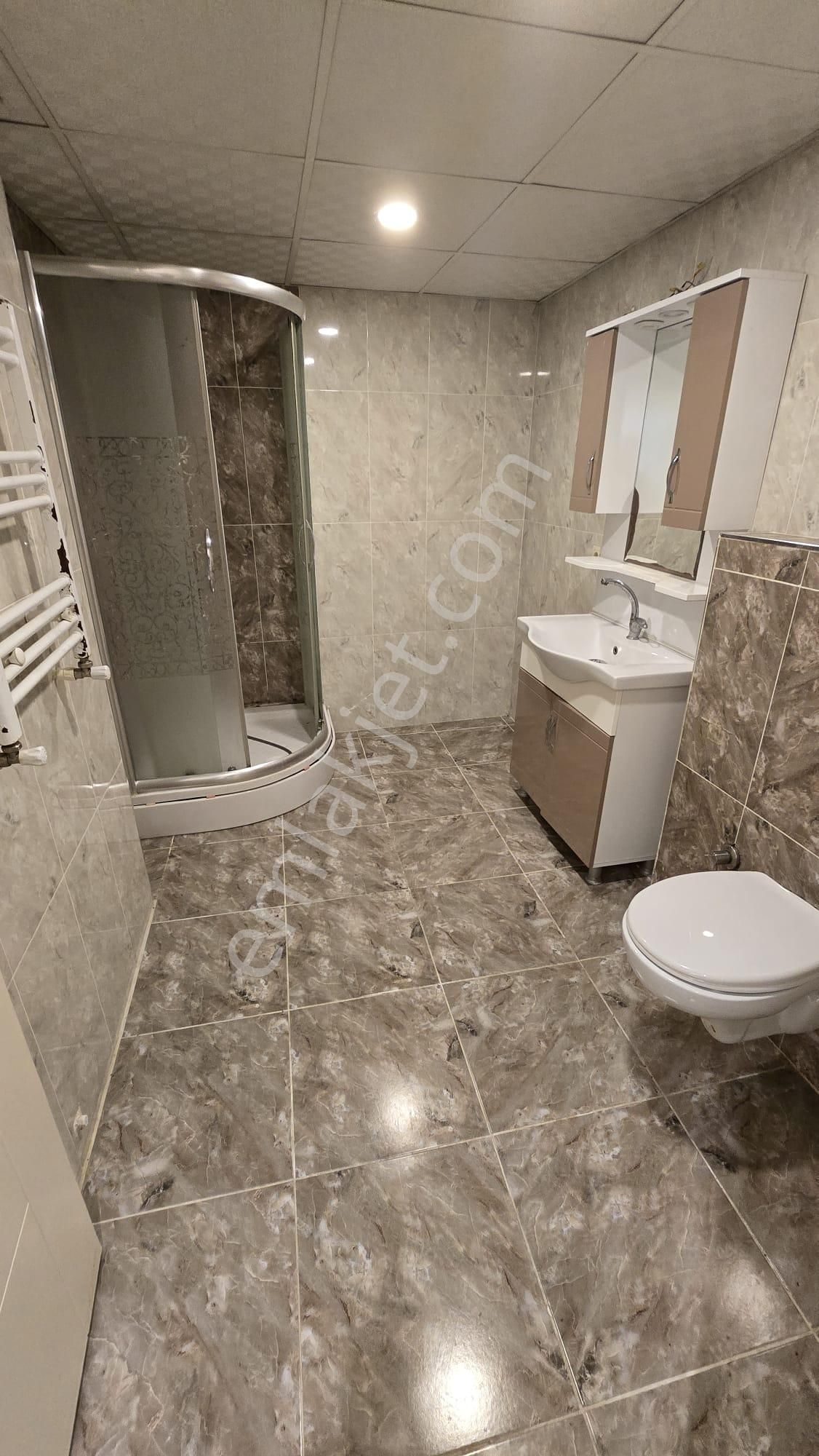 Beylikdüzü Yakuplu 2+1 Net 80 M² Müstakil Bahçe Kullanımlı İçi Yapılı Daire - Görsel 18