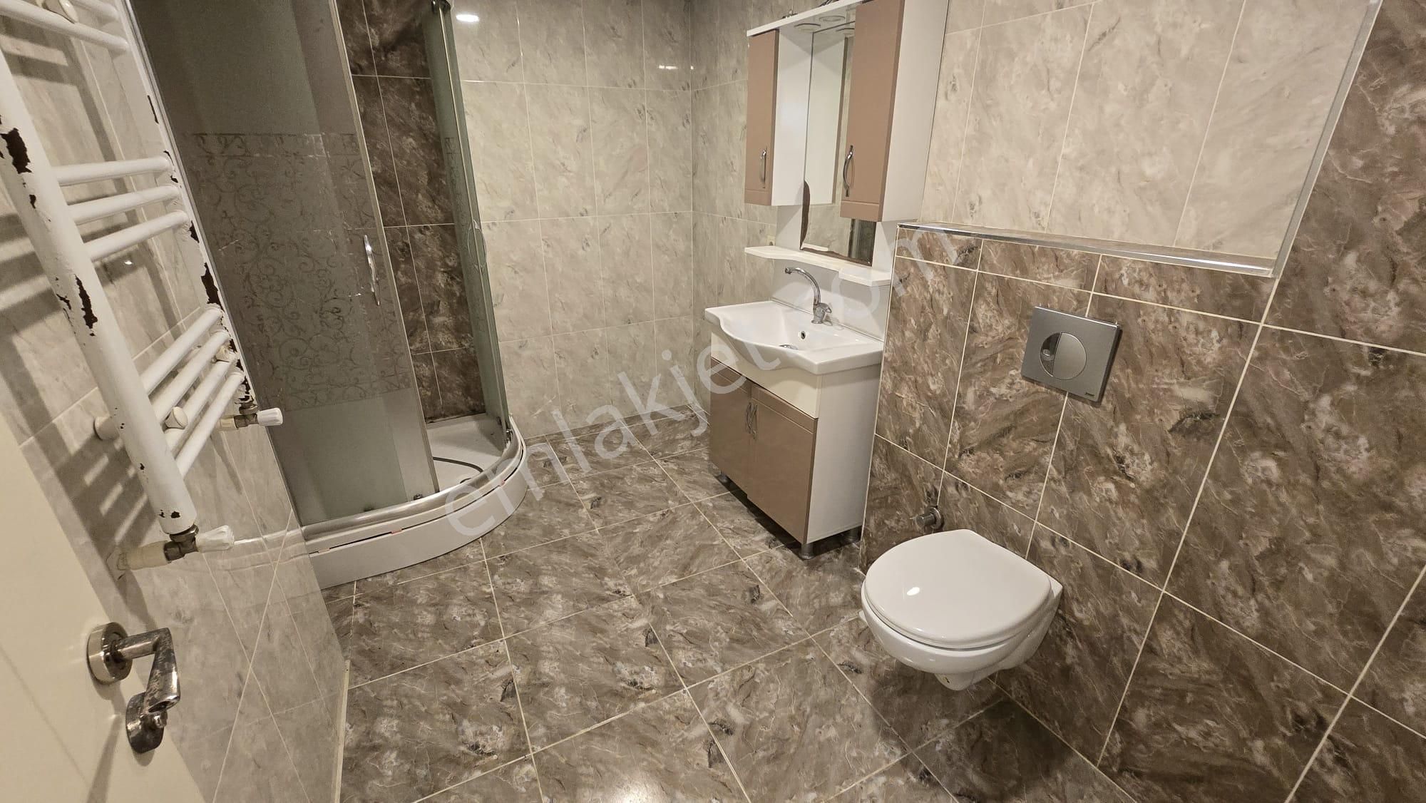 Beylikdüzü Yakuplu 2+1 Net 80 M² Müstakil Bahçe Kullanımlı İçi Yapılı Daire - Görsel 19